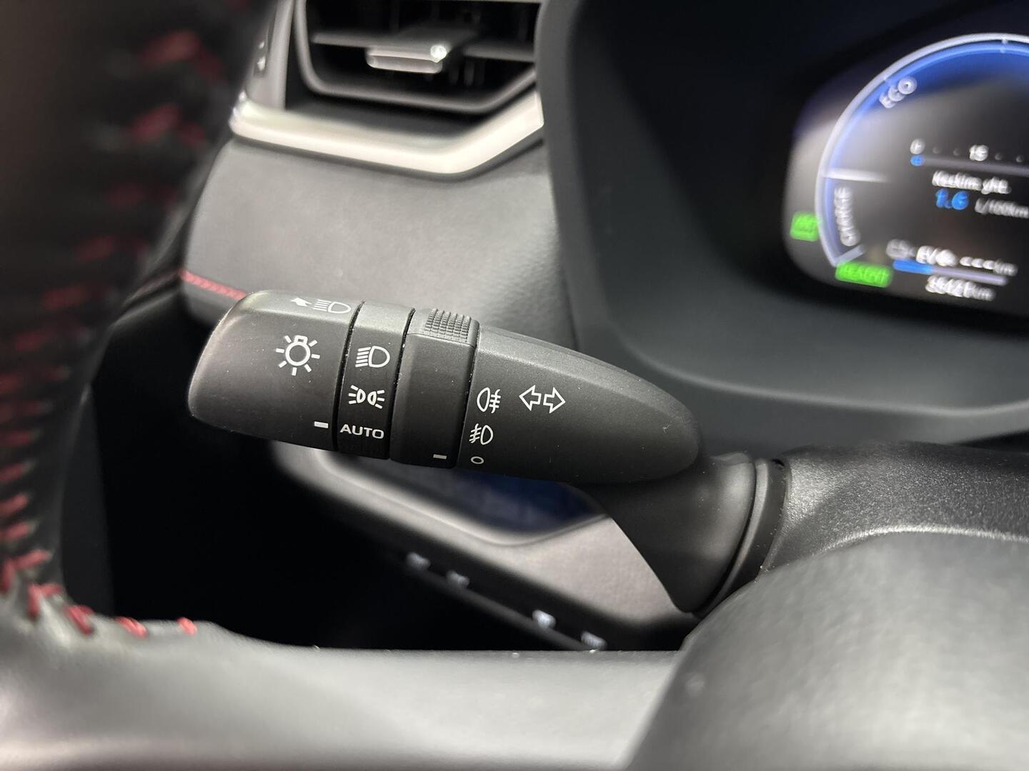 TOYOTA RAV4 PLUG-IN 2023