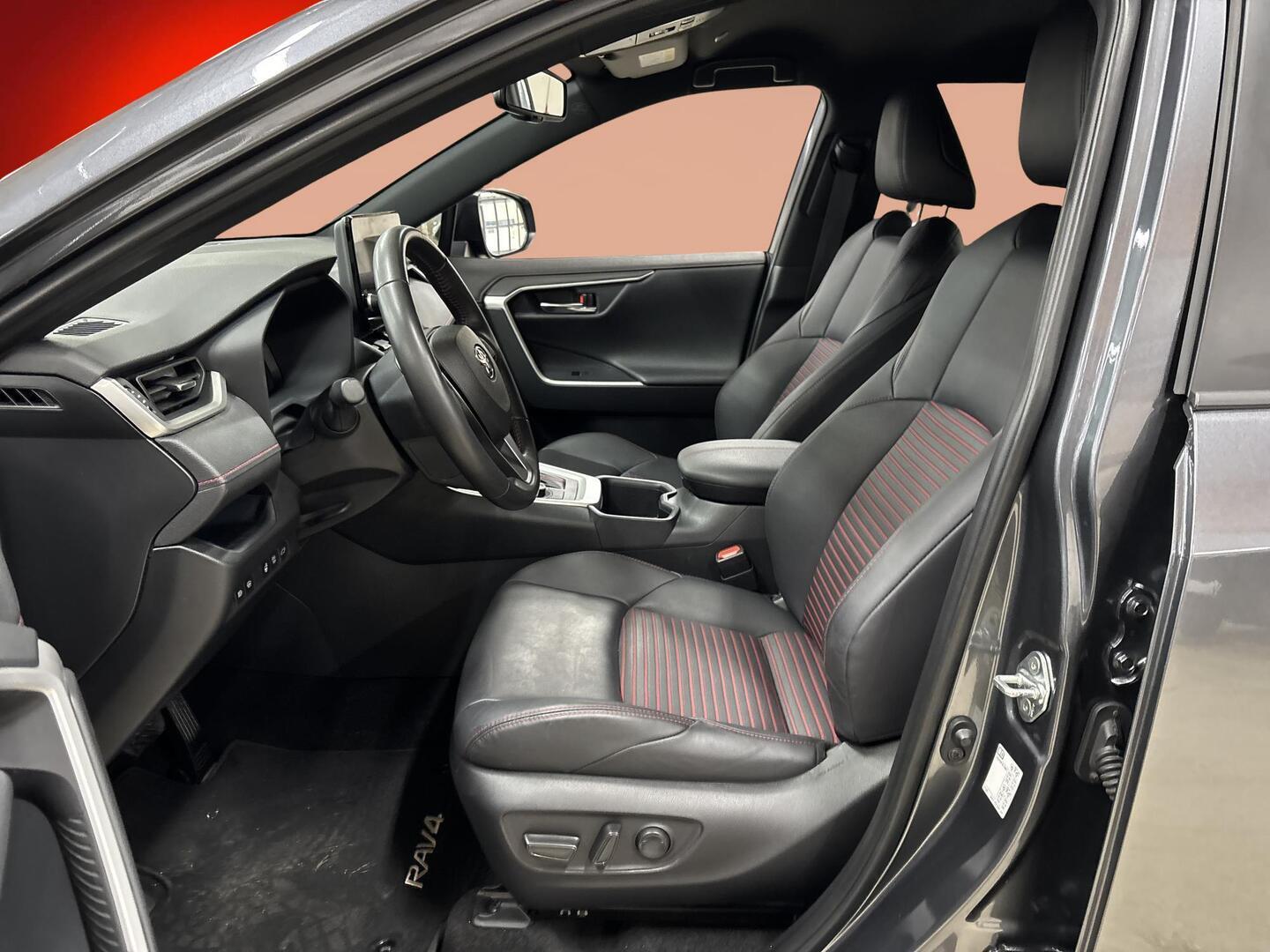 TOYOTA RAV4 PLUG-IN 2023