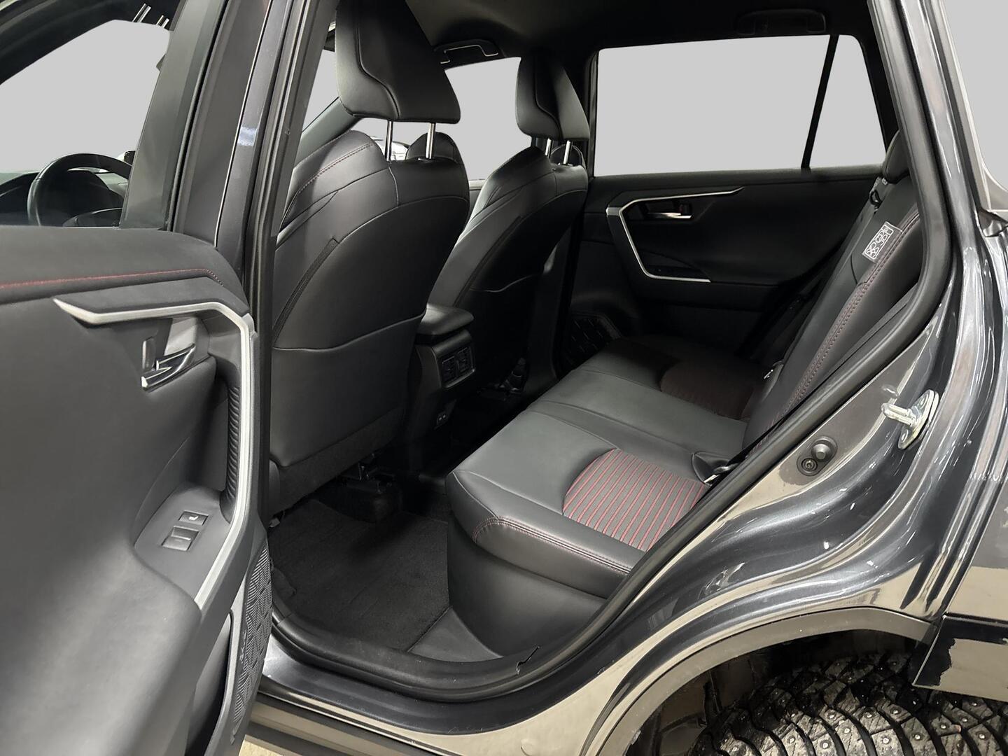 TOYOTA RAV4 PLUG-IN 2023