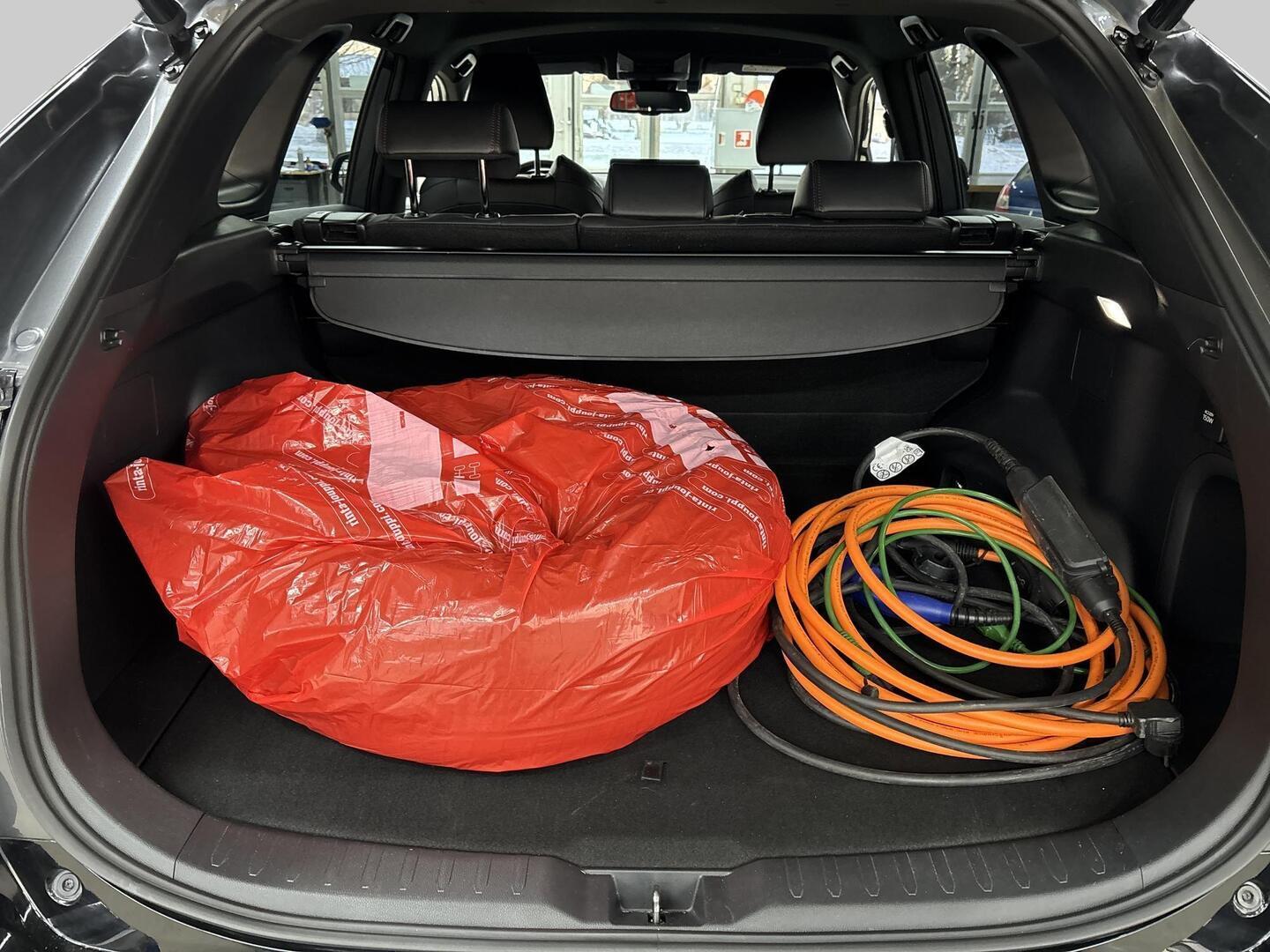 TOYOTA RAV4 PLUG-IN 2023