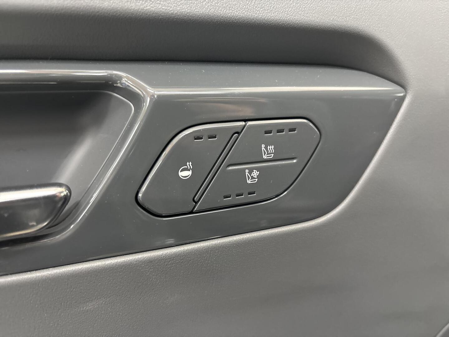 KIA EV9 2025