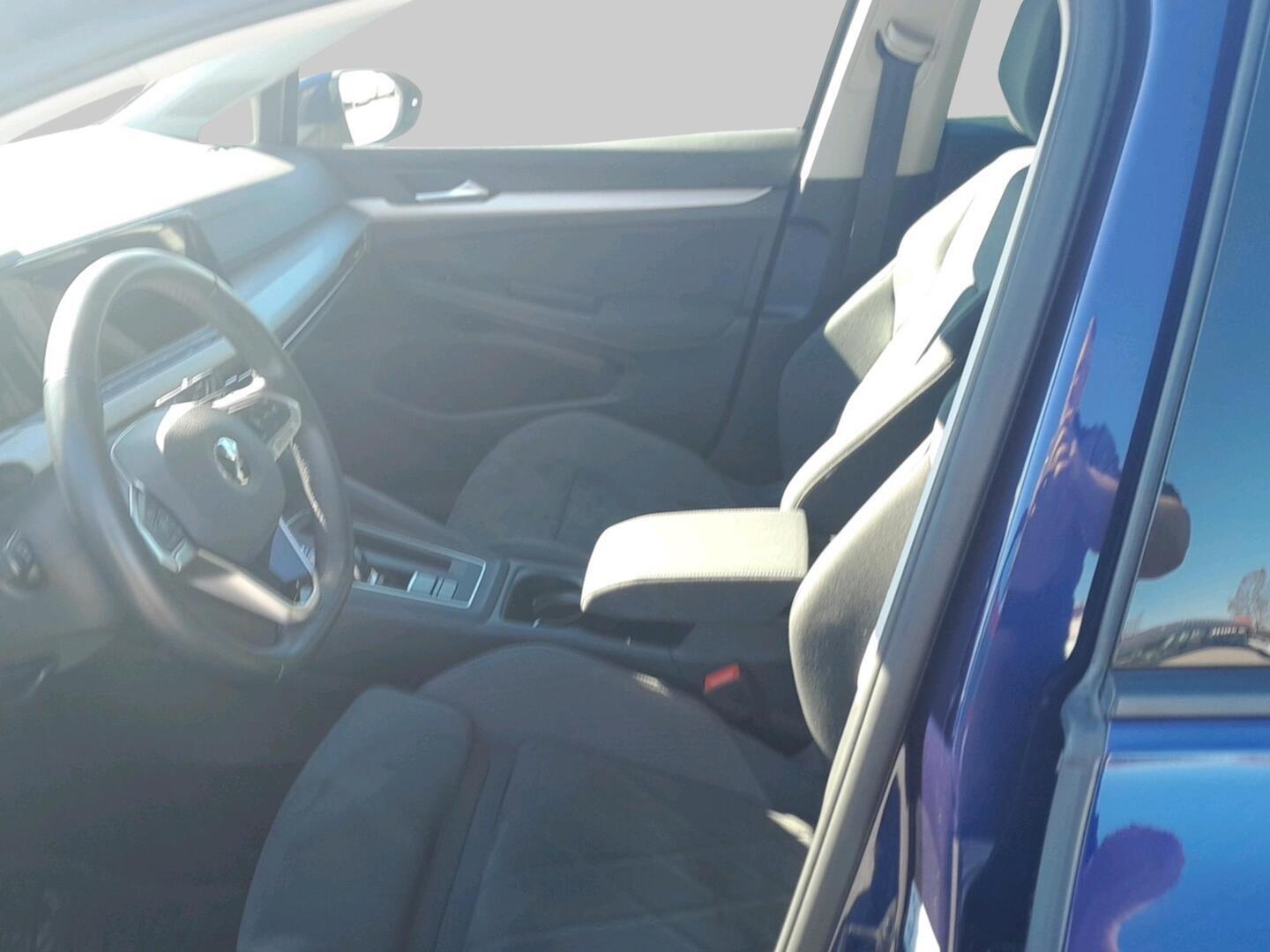 VOLKSWAGEN Golf 2021