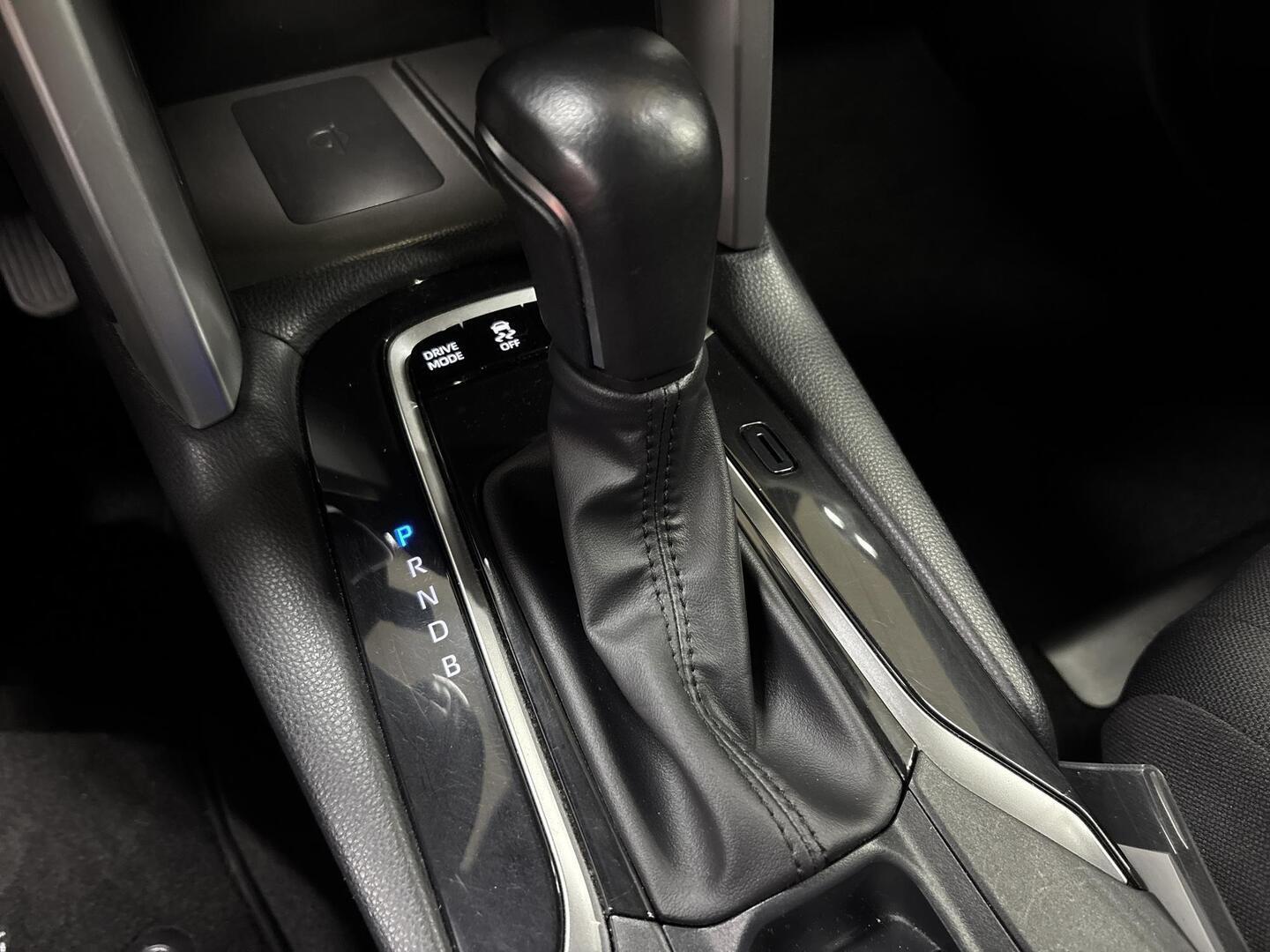 TOYOTA COROLLA CROSS 2023