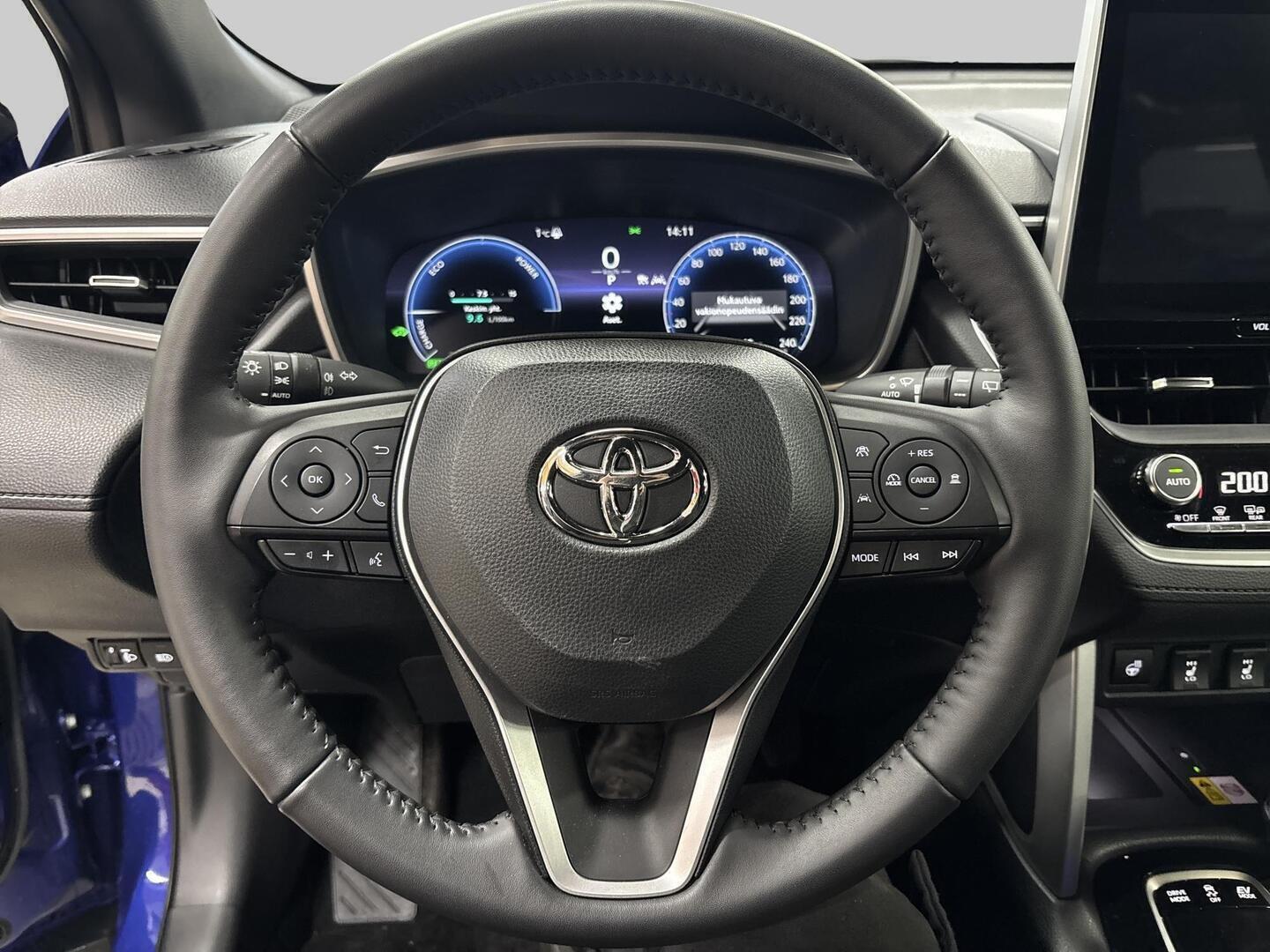 TOYOTA Corolla Cross 2023