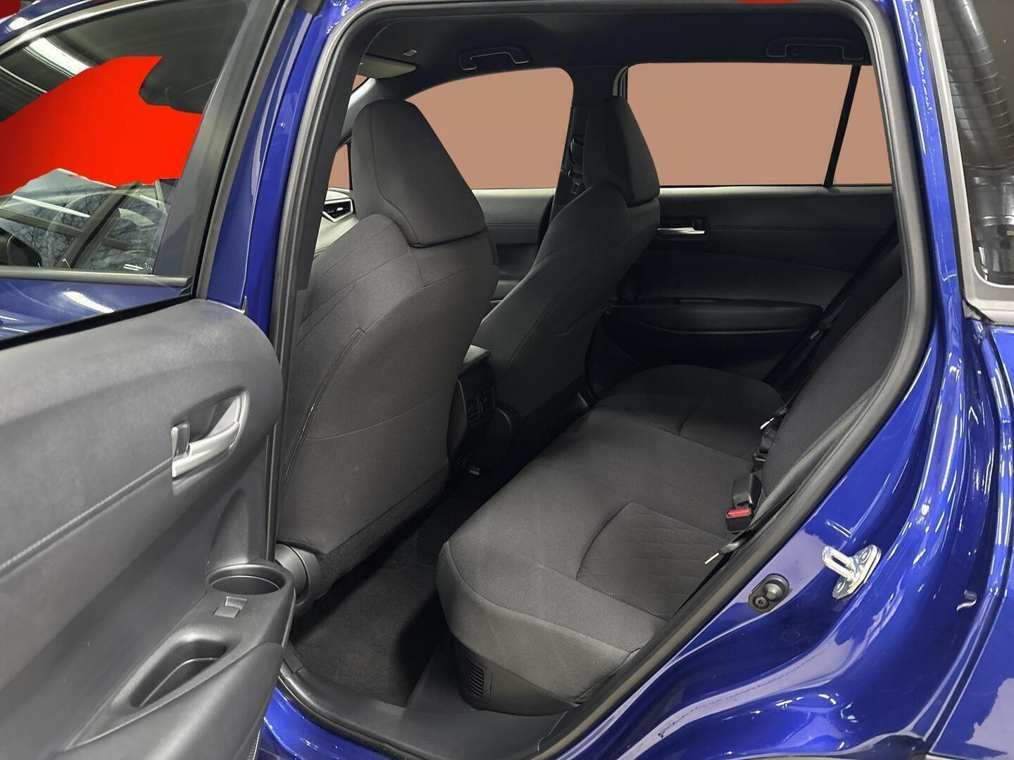 TOYOTA Corolla Cross 2023