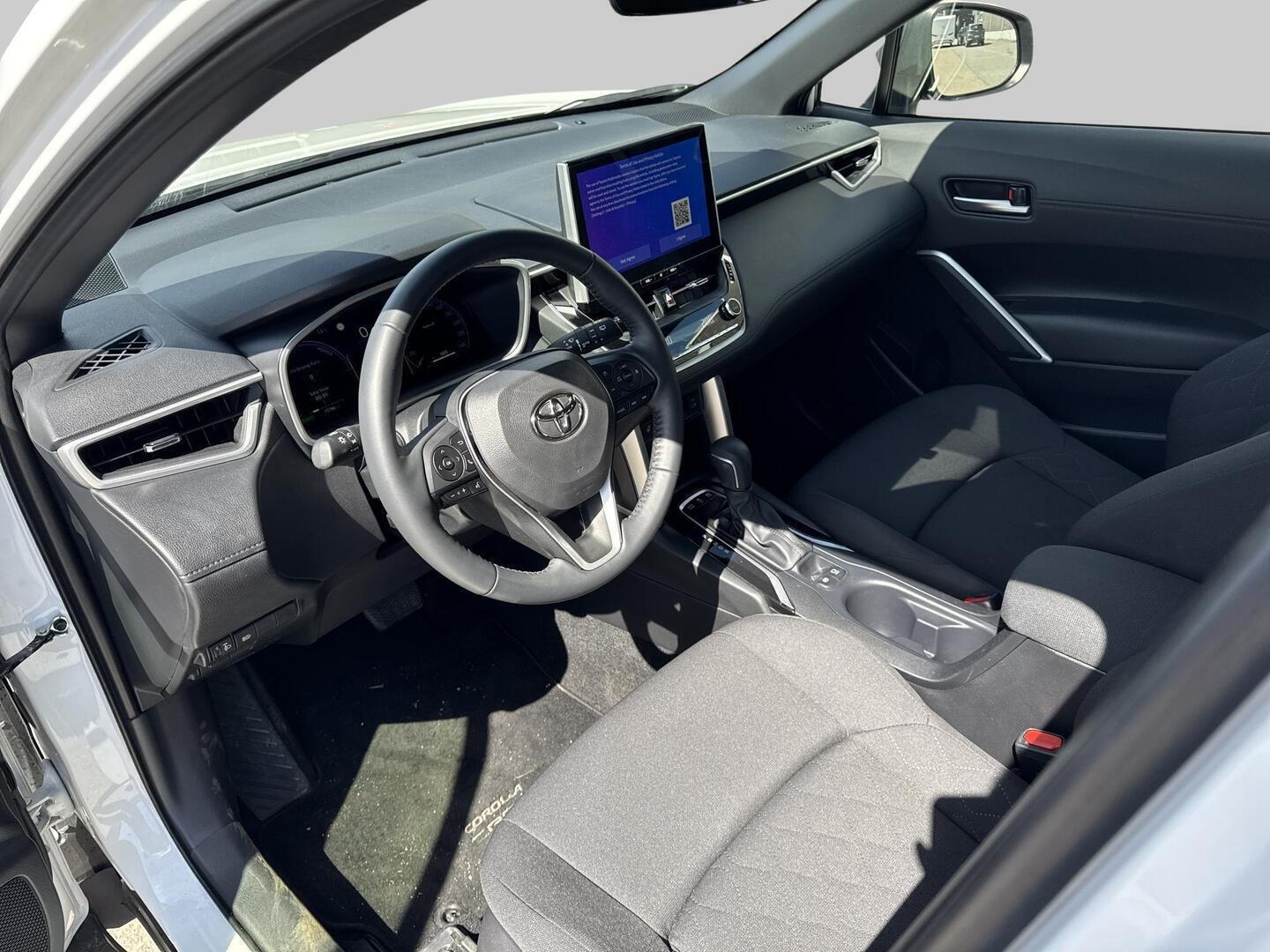 TOYOTA COROLLA CROSS 2025