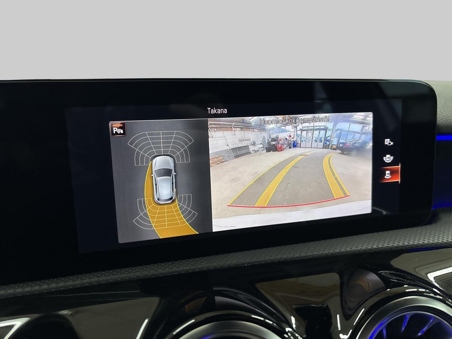 MERCEDES-BENZ A 2020