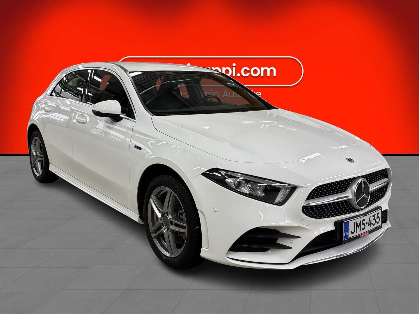 MERCEDES-BENZ A 2020