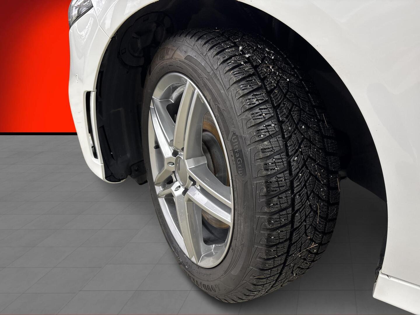 MERCEDES-BENZ A 2020