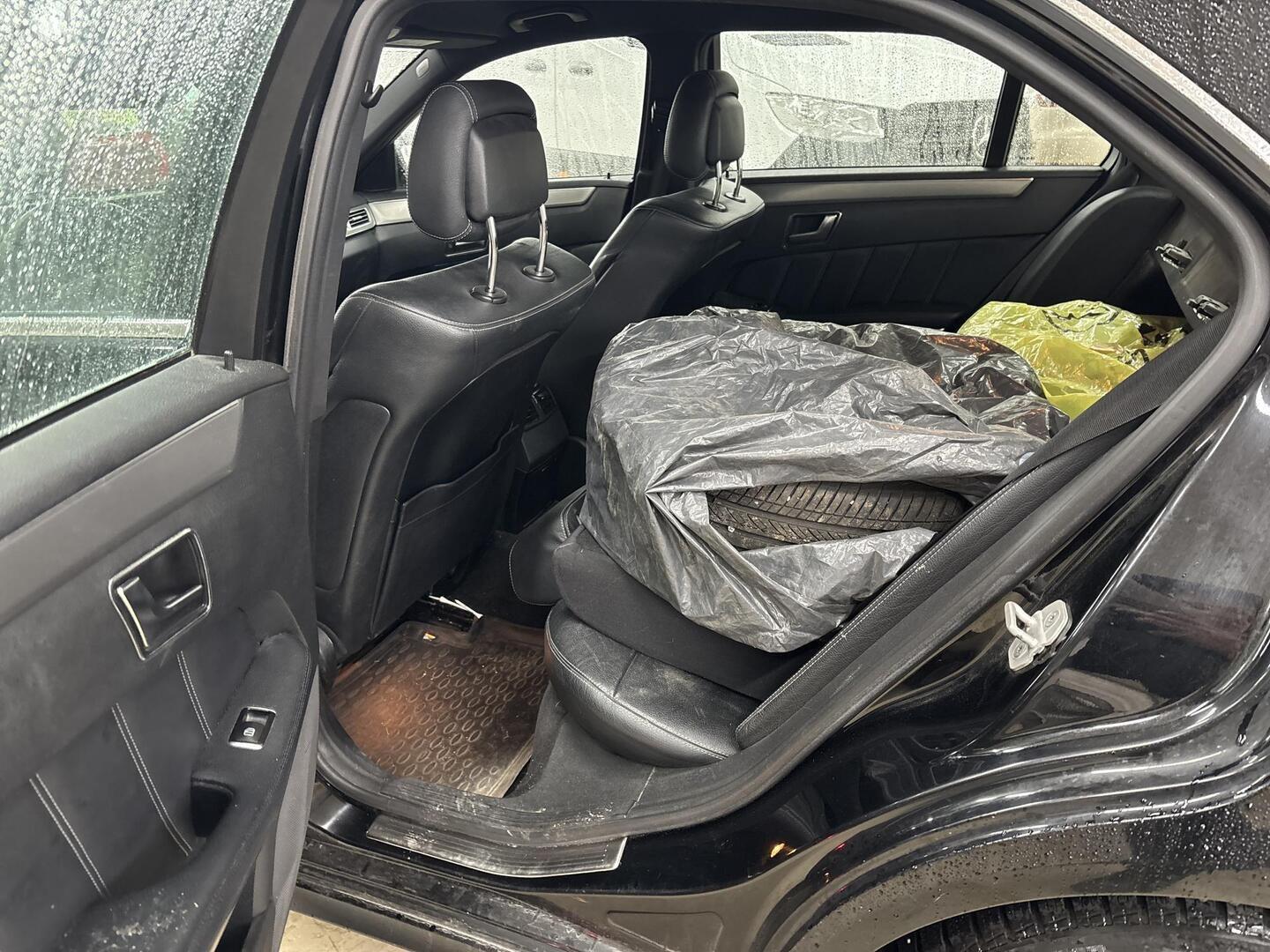 MERCEDES-BENZ E 2014