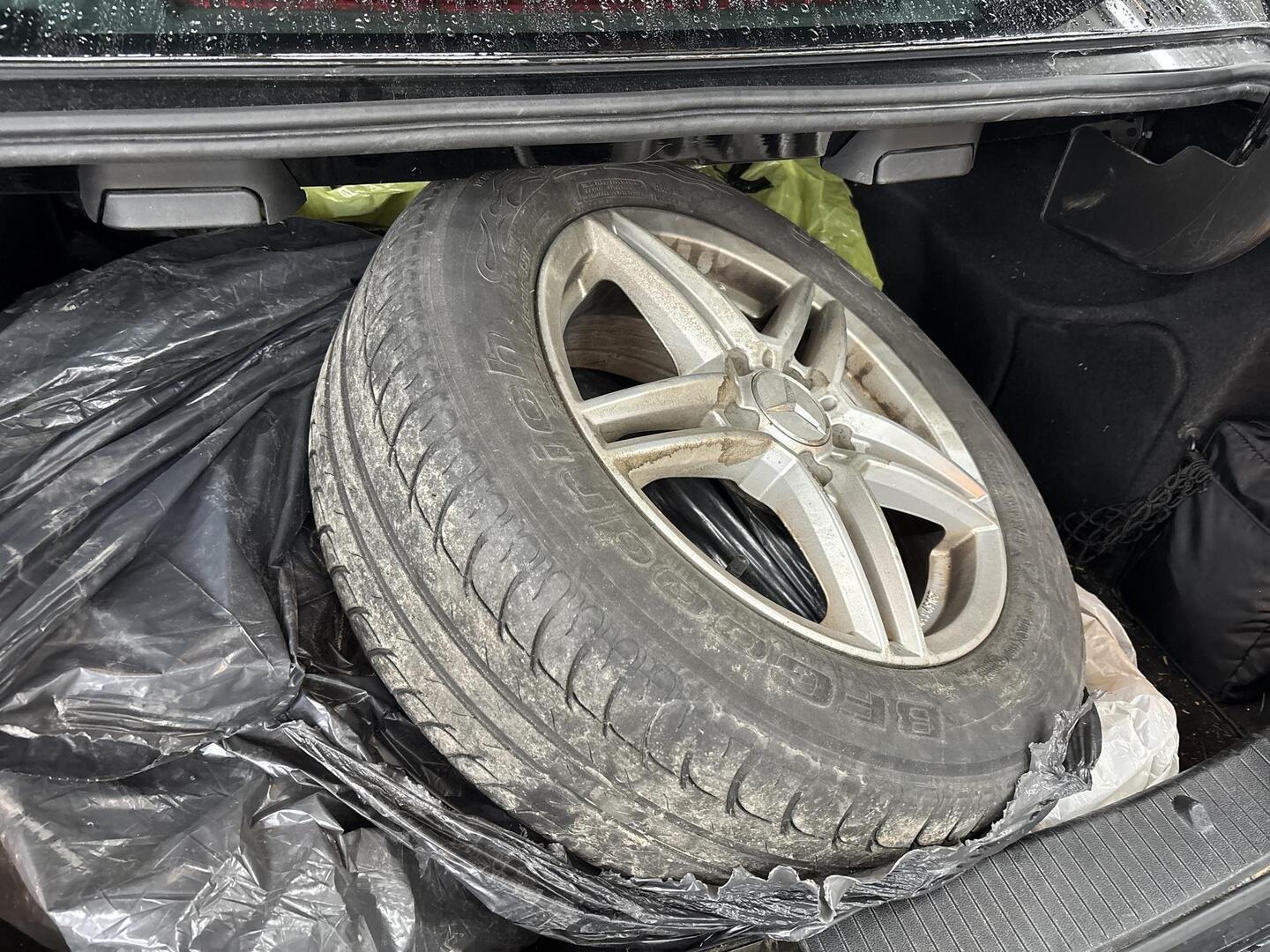 MERCEDES-BENZ E 2014