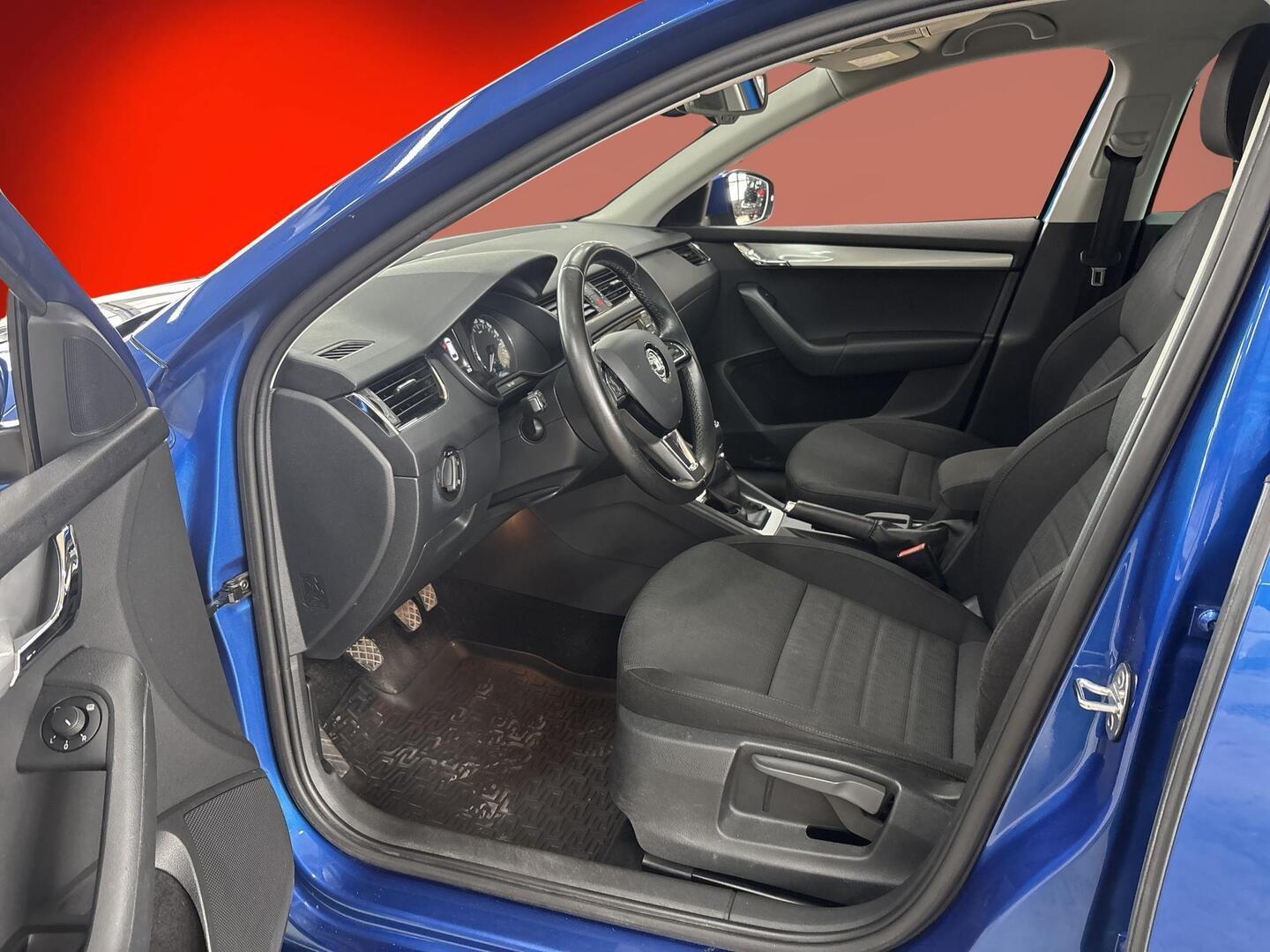 SKODA Octavia 2016