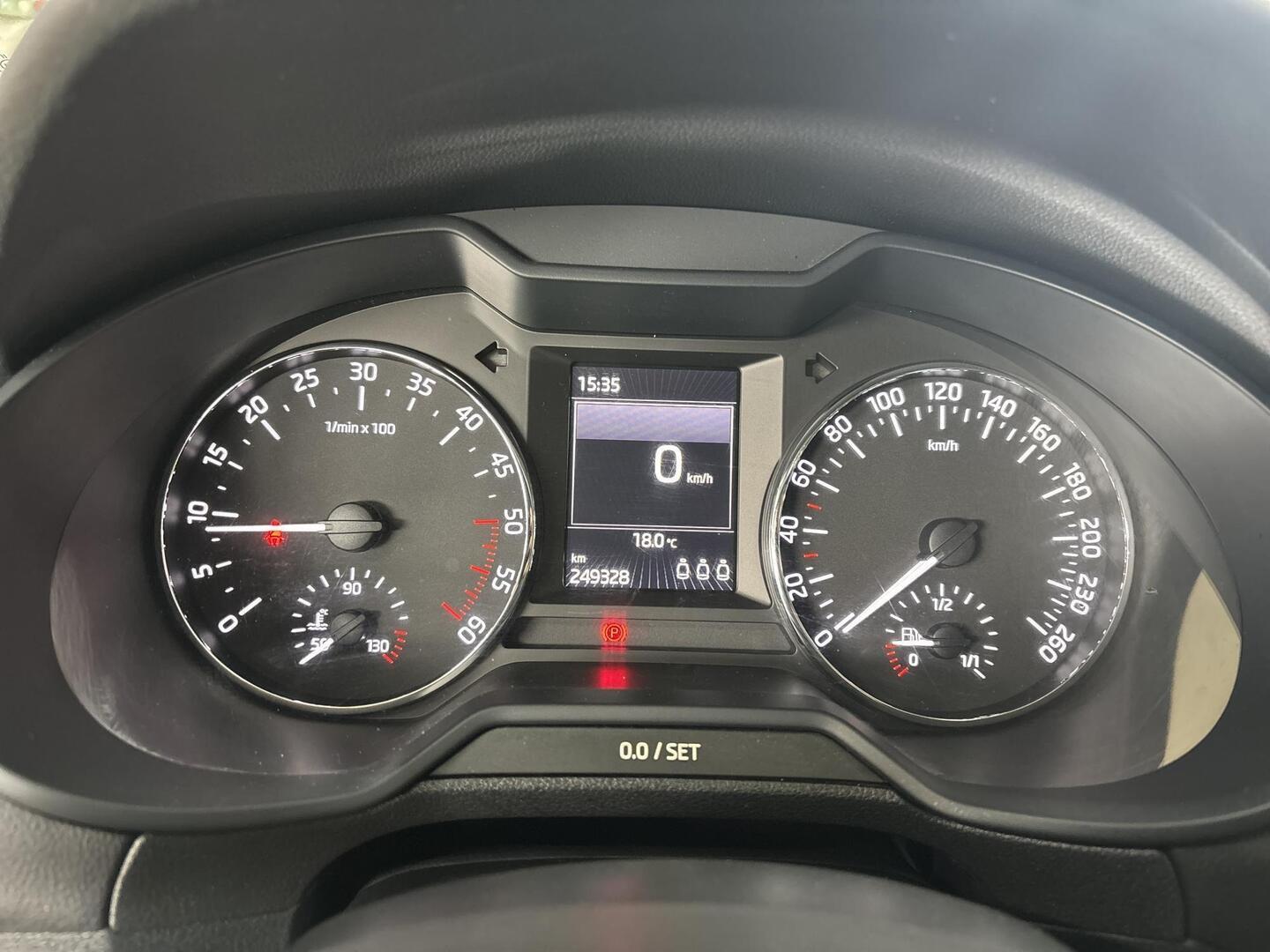 SKODA Octavia 2016