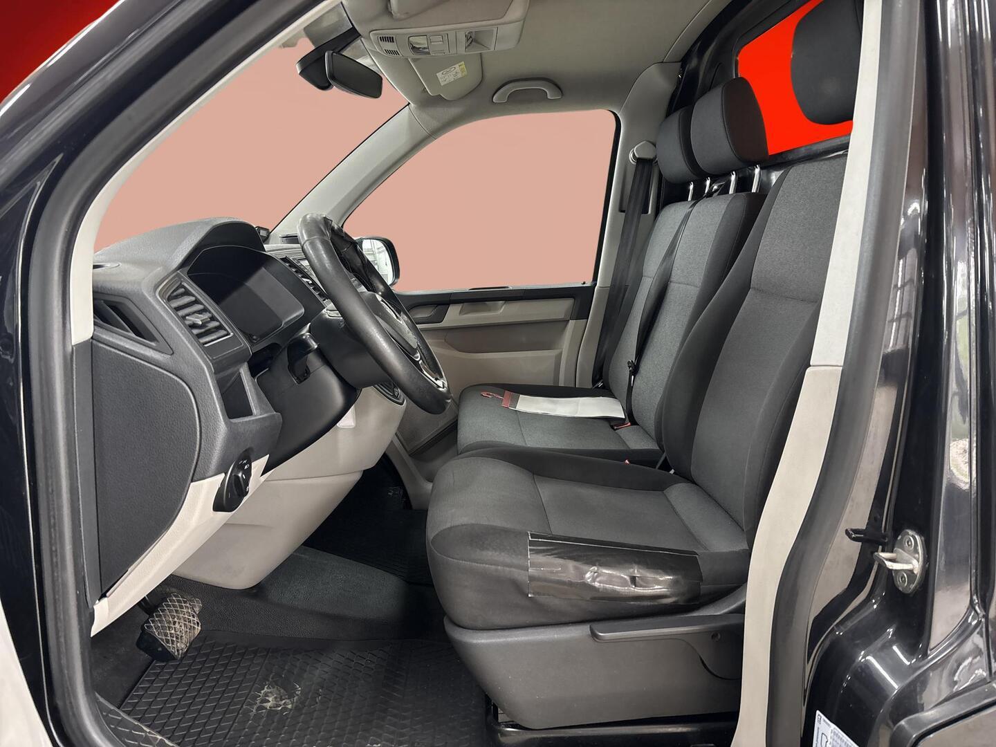 VOLKSWAGEN Transporter 2016