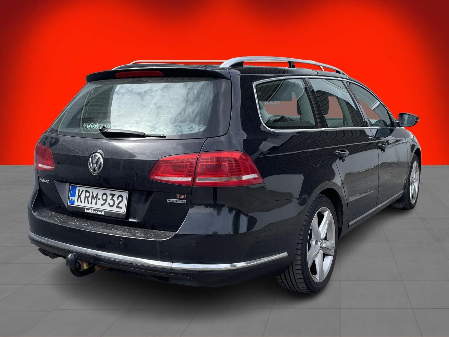 VOLKSWAGEN Passat 2012