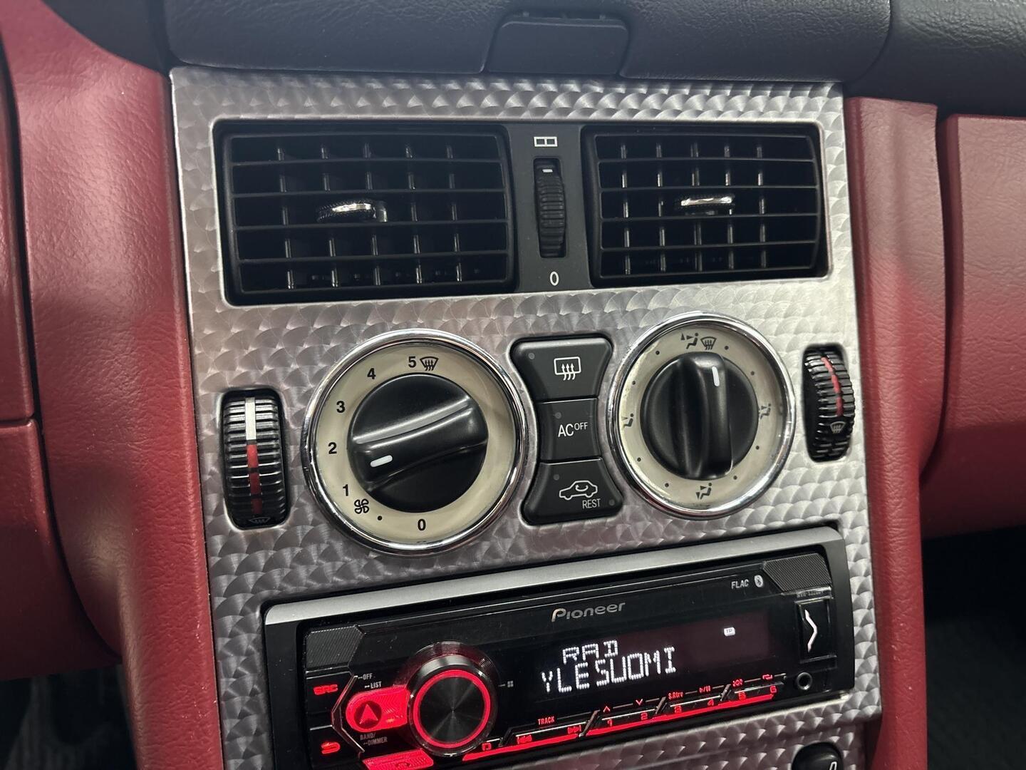 MERCEDES-BENZ SLK 2002