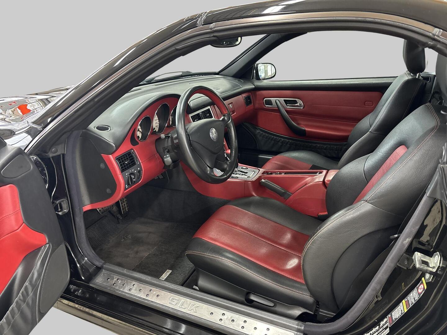 MERCEDES-BENZ SLK 2002