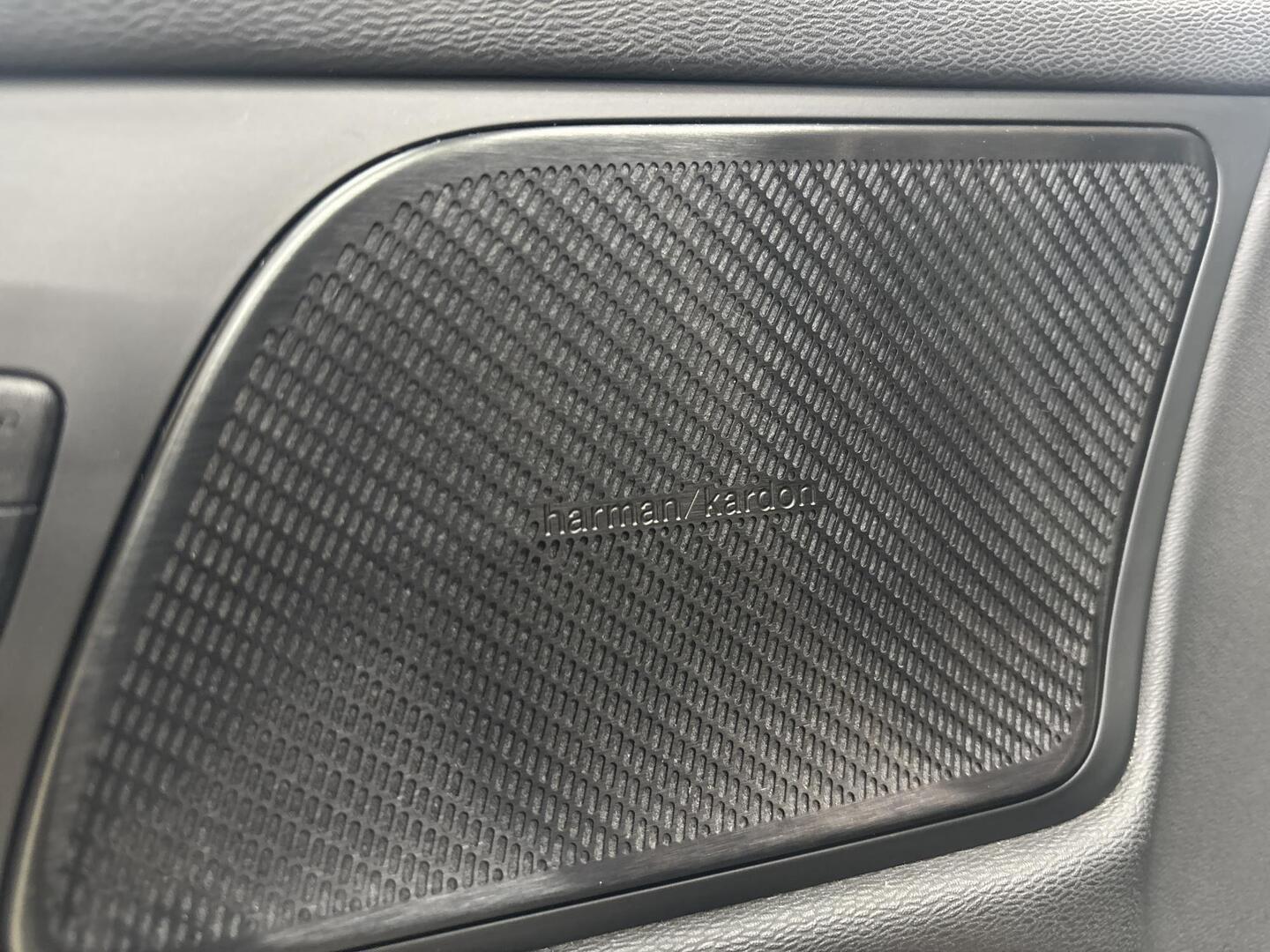 VOLVO V60 2020