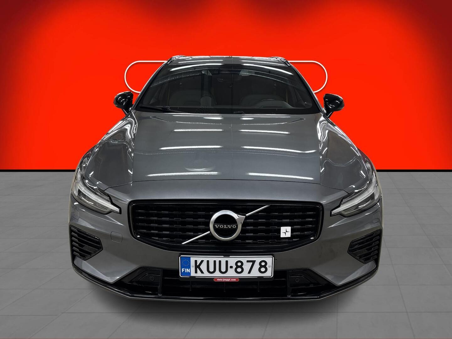 VOLVO V60 2020