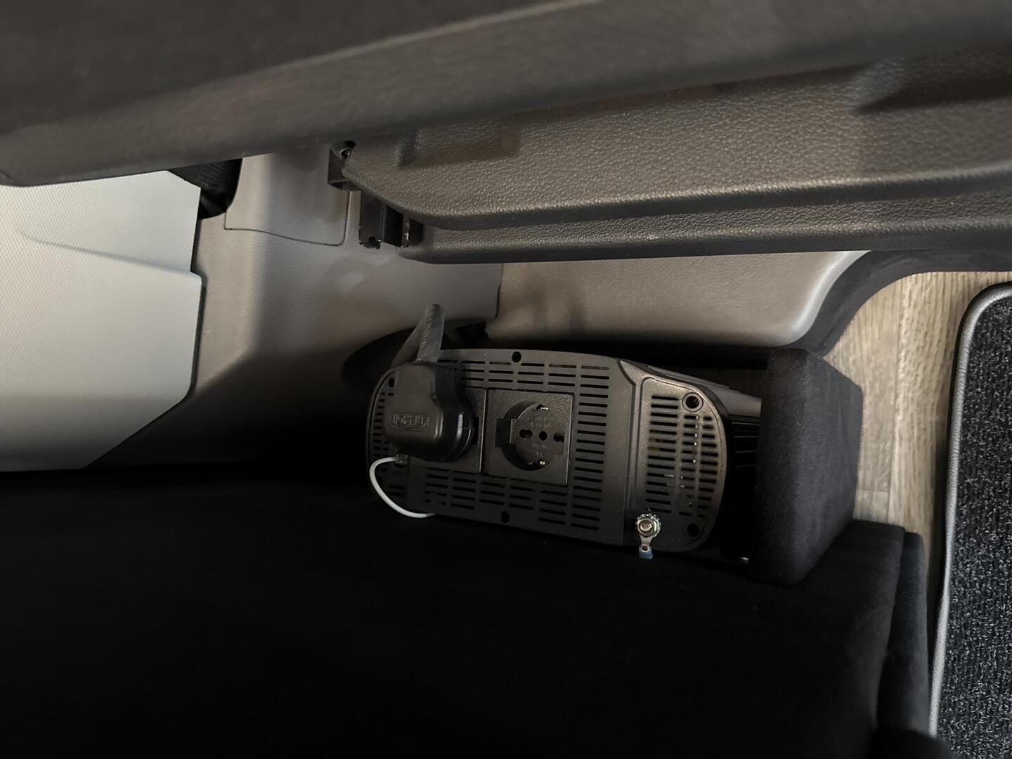 VOLKSWAGEN Crafter 2025