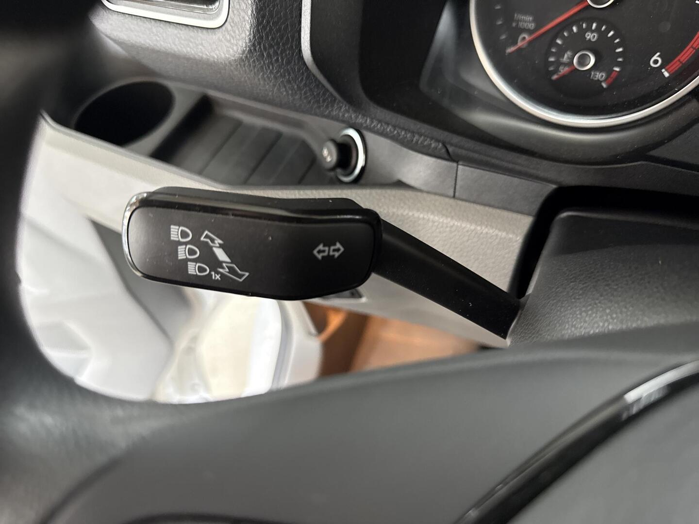 VOLKSWAGEN Crafter 2025