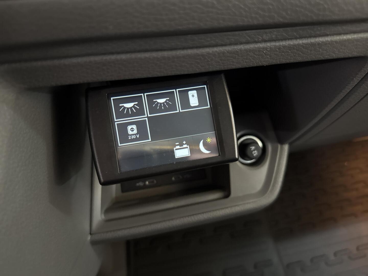 VOLKSWAGEN Crafter 2025