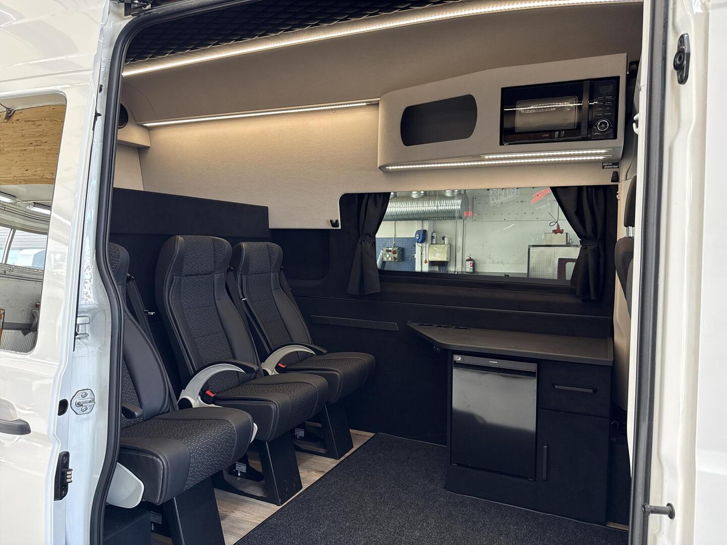 VOLKSWAGEN Crafter 2025