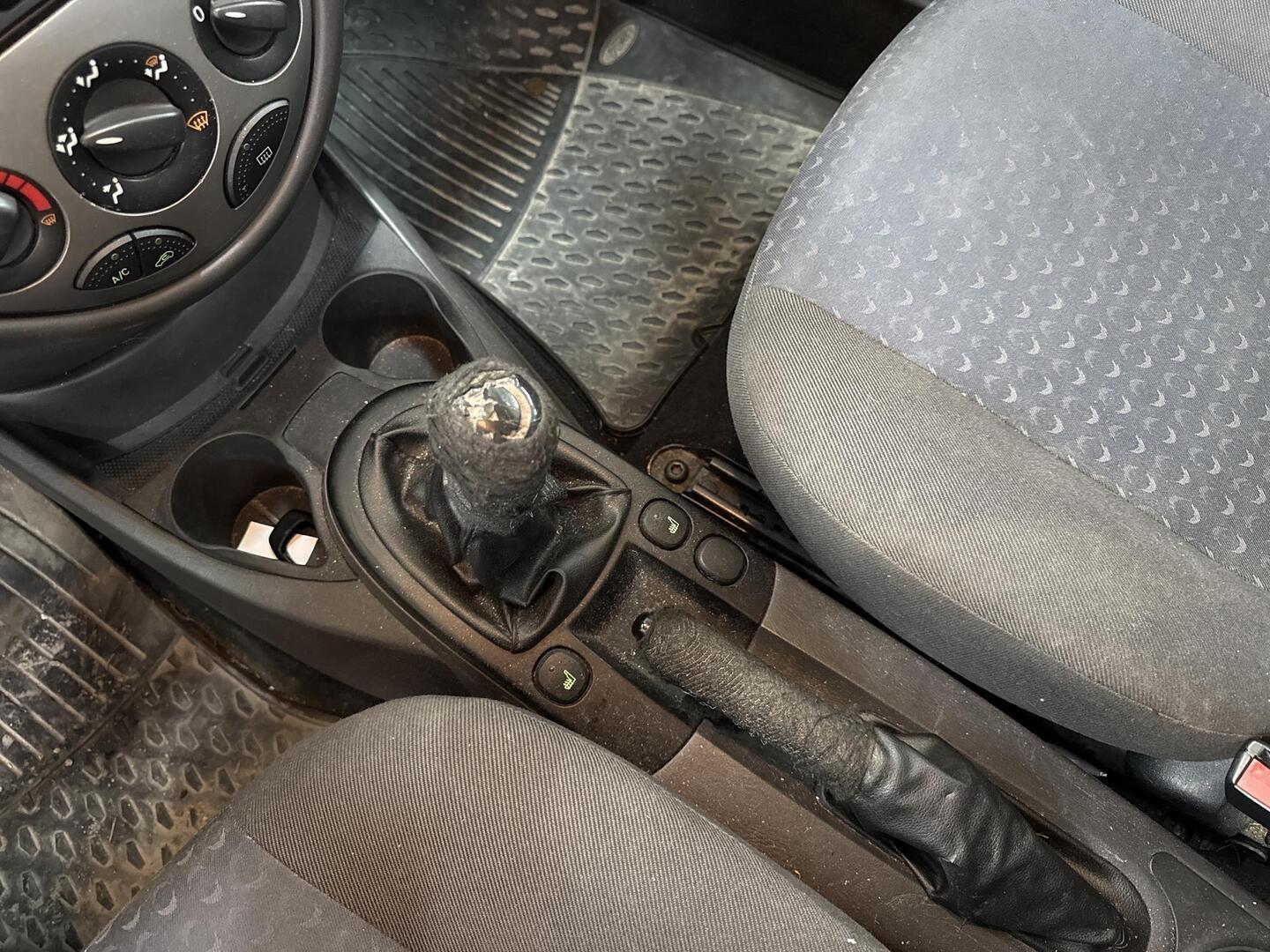 FORD Focus 2004