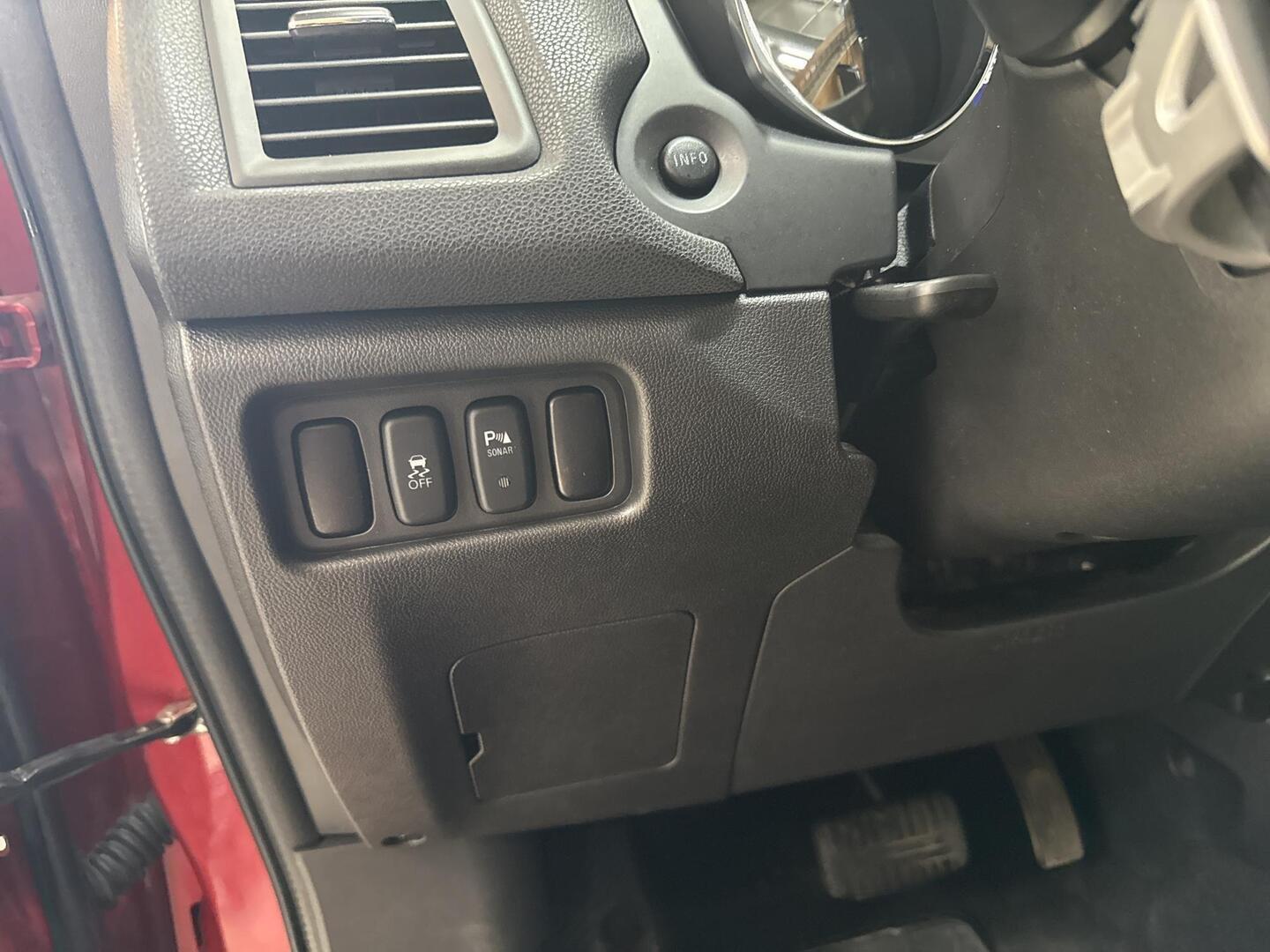 MITSUBISHI ASX 2015