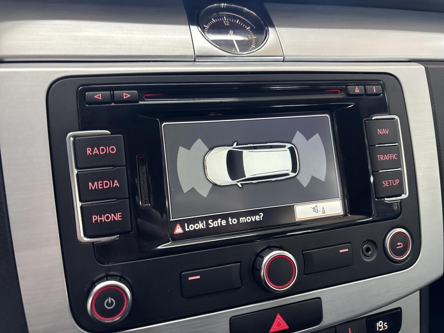 VOLKSWAGEN Passat 2013