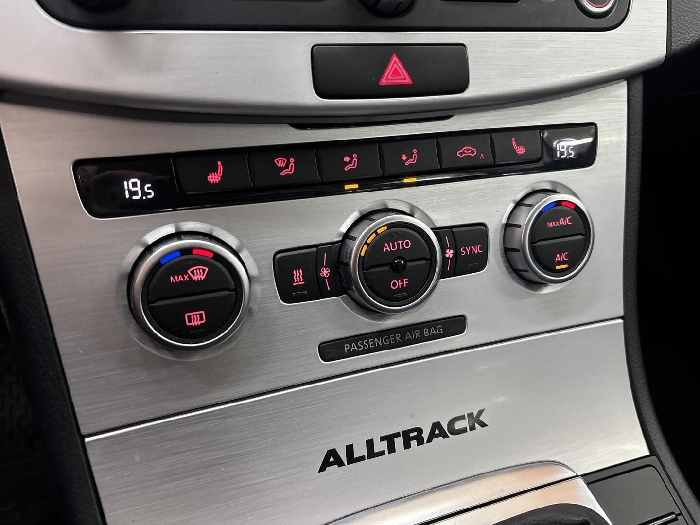 VOLKSWAGEN Passat 2013