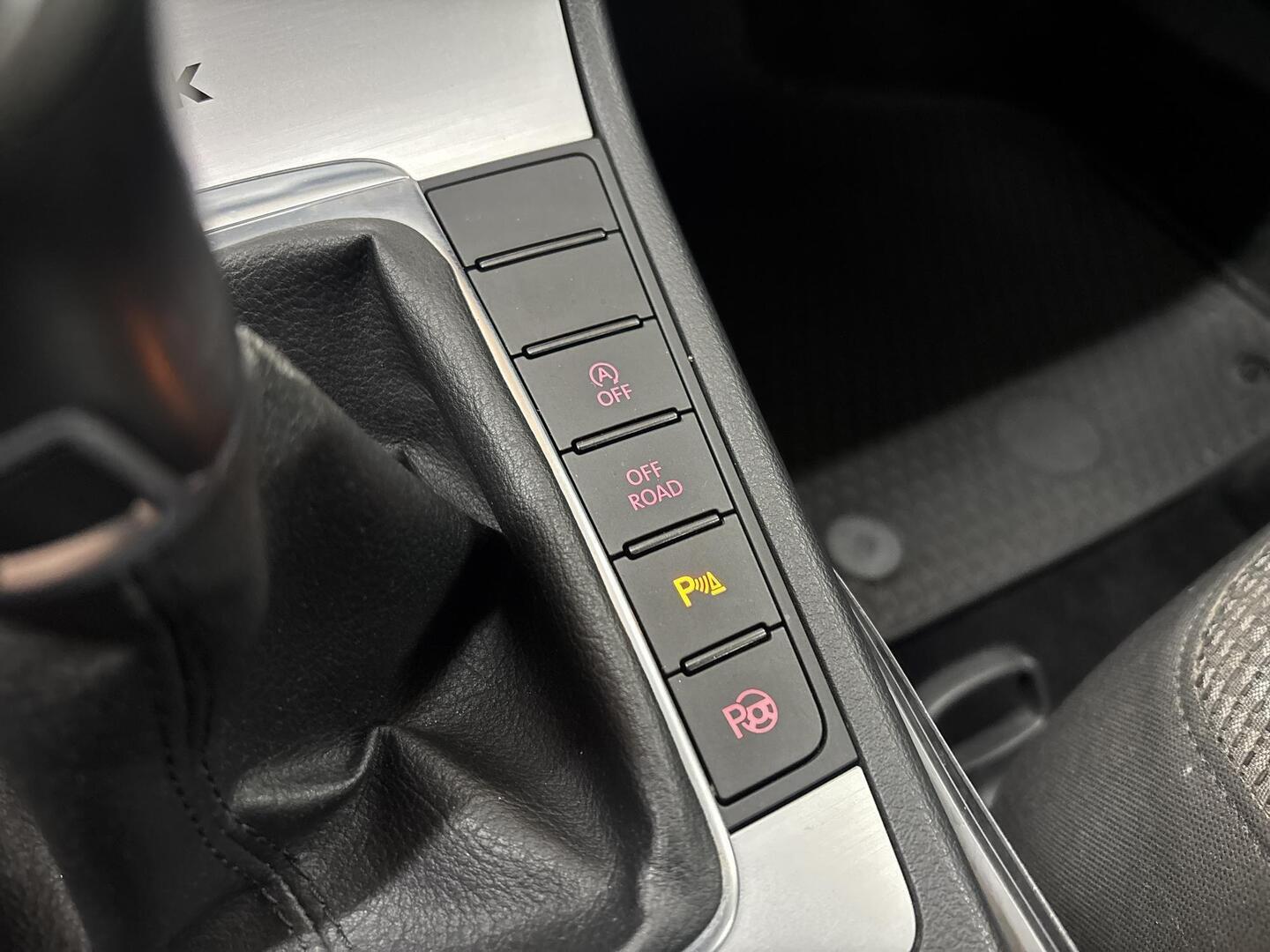 VOLKSWAGEN Passat 2013