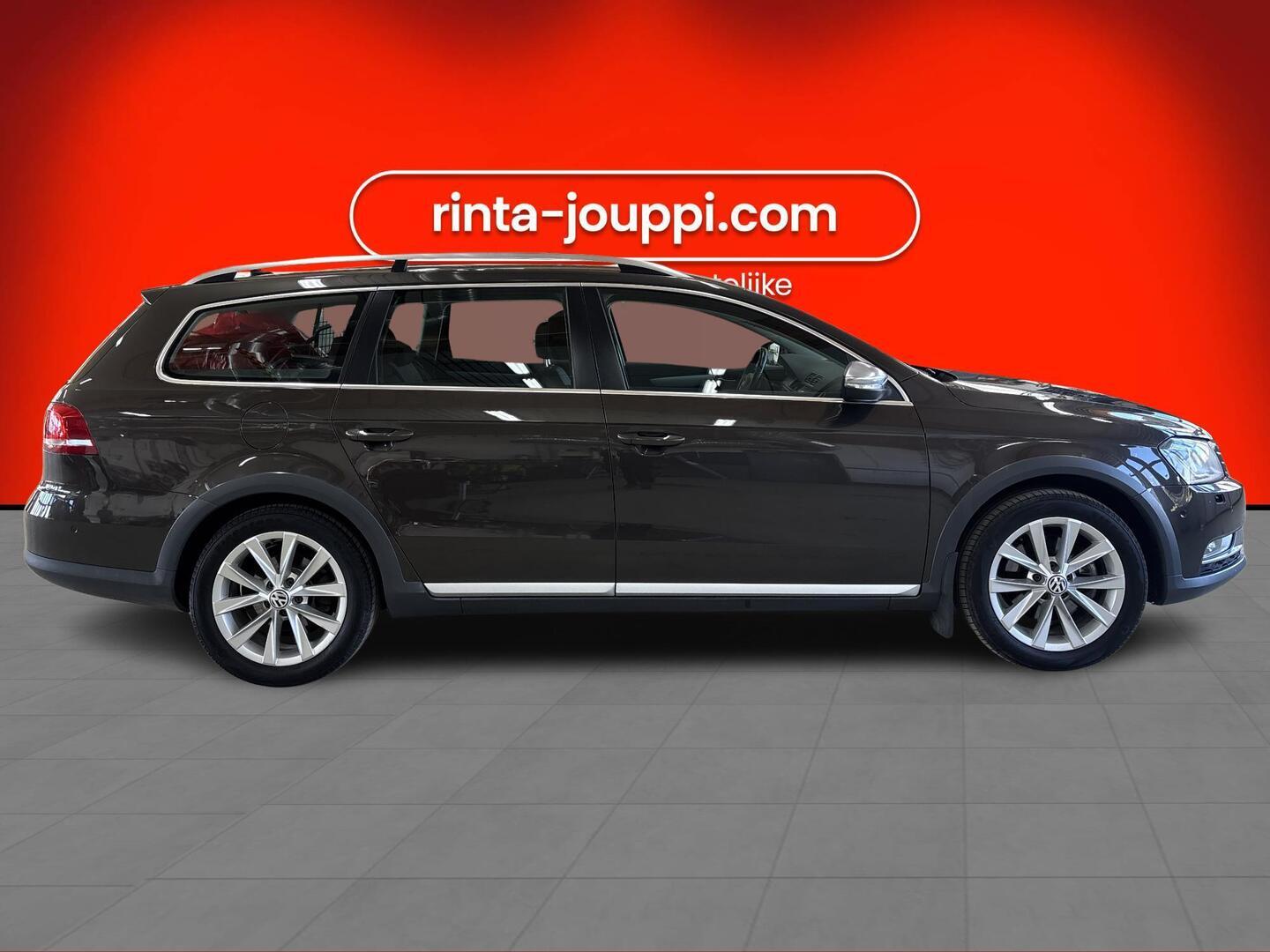 VOLKSWAGEN Passat 2013