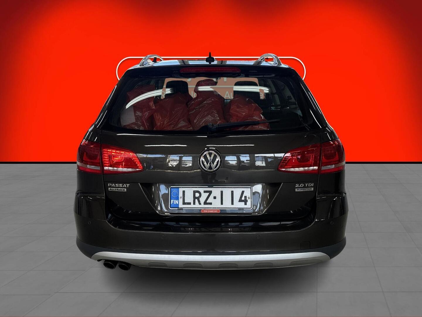 VOLKSWAGEN Passat 2013