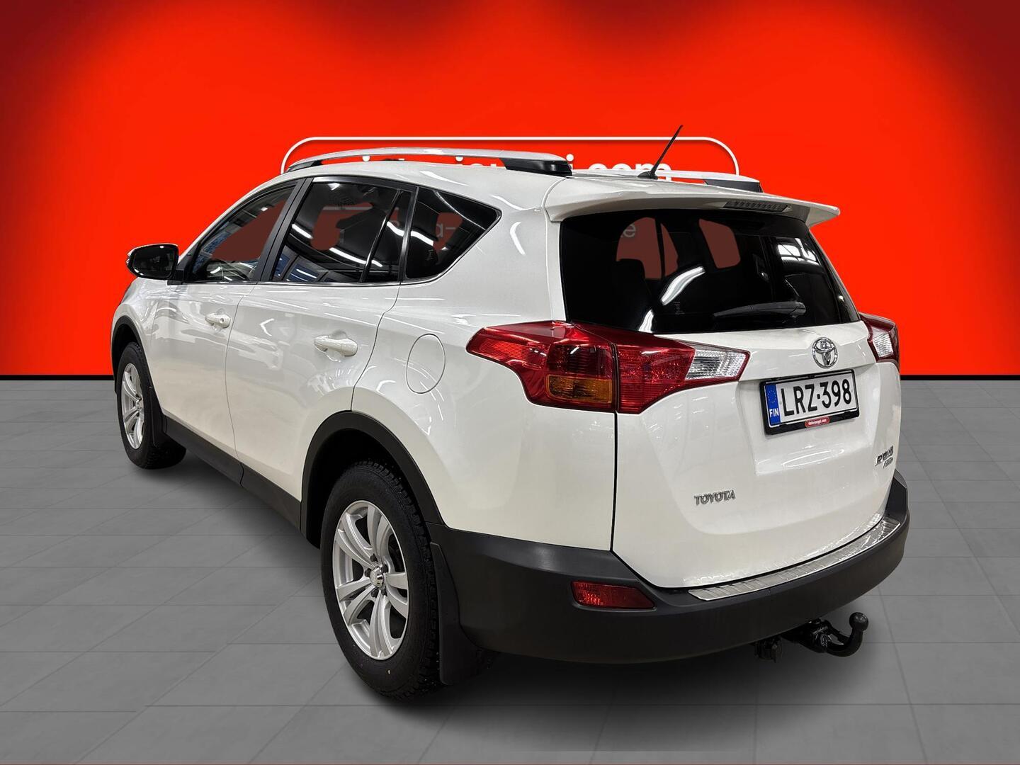 TOYOTA RAV4 2013
