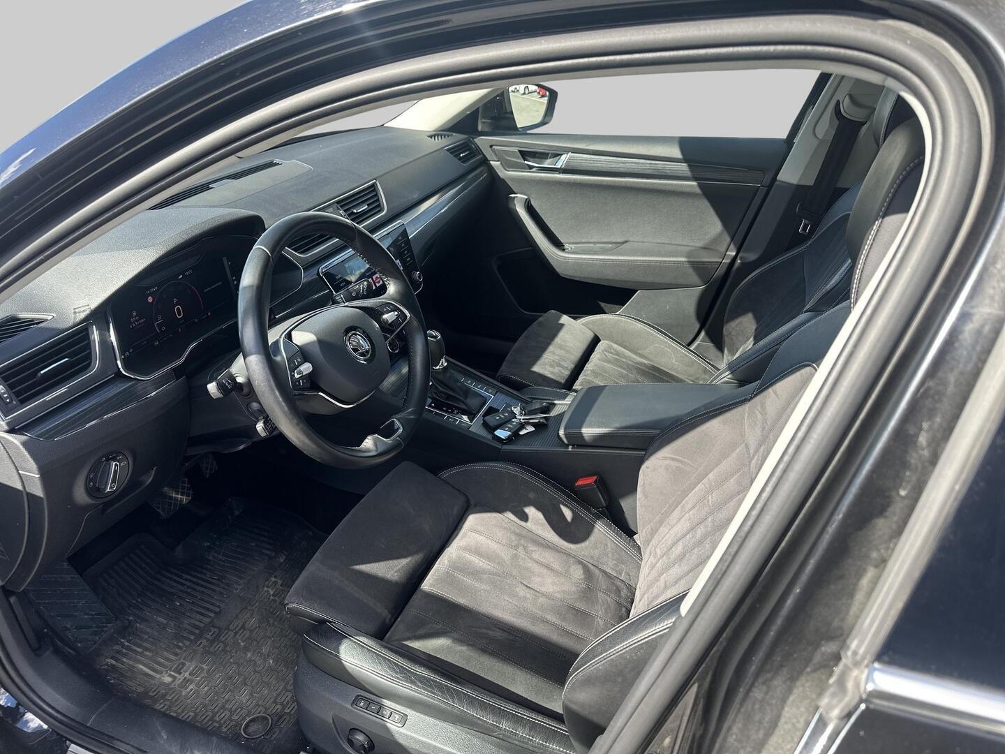 SKODA Superb 2023