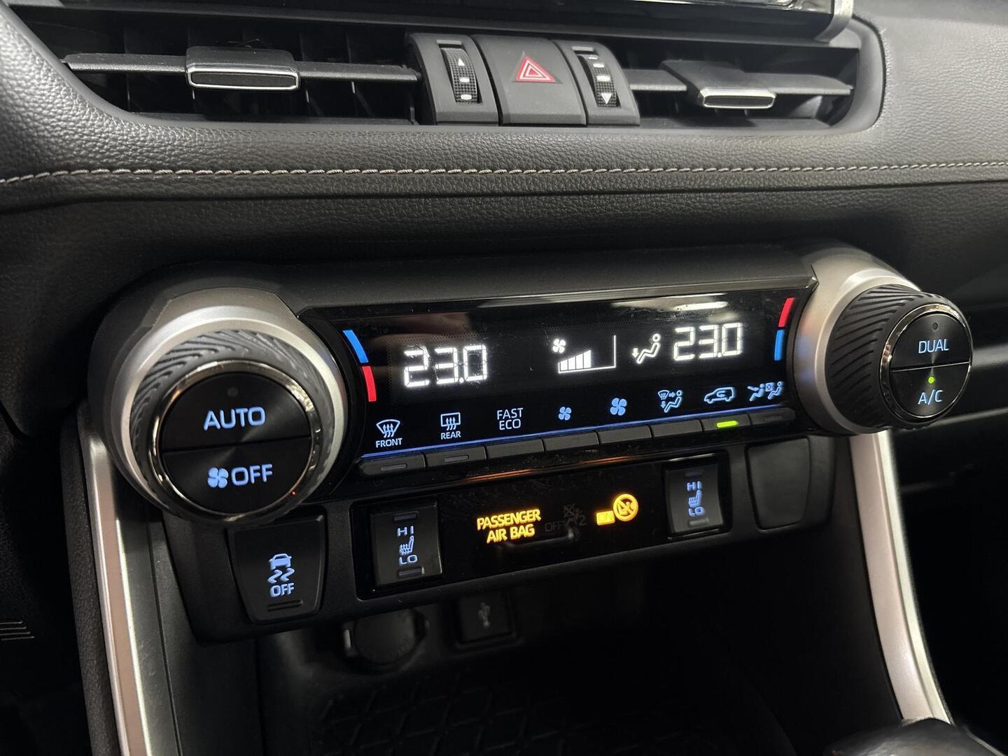 TOYOTA RAV4 2020