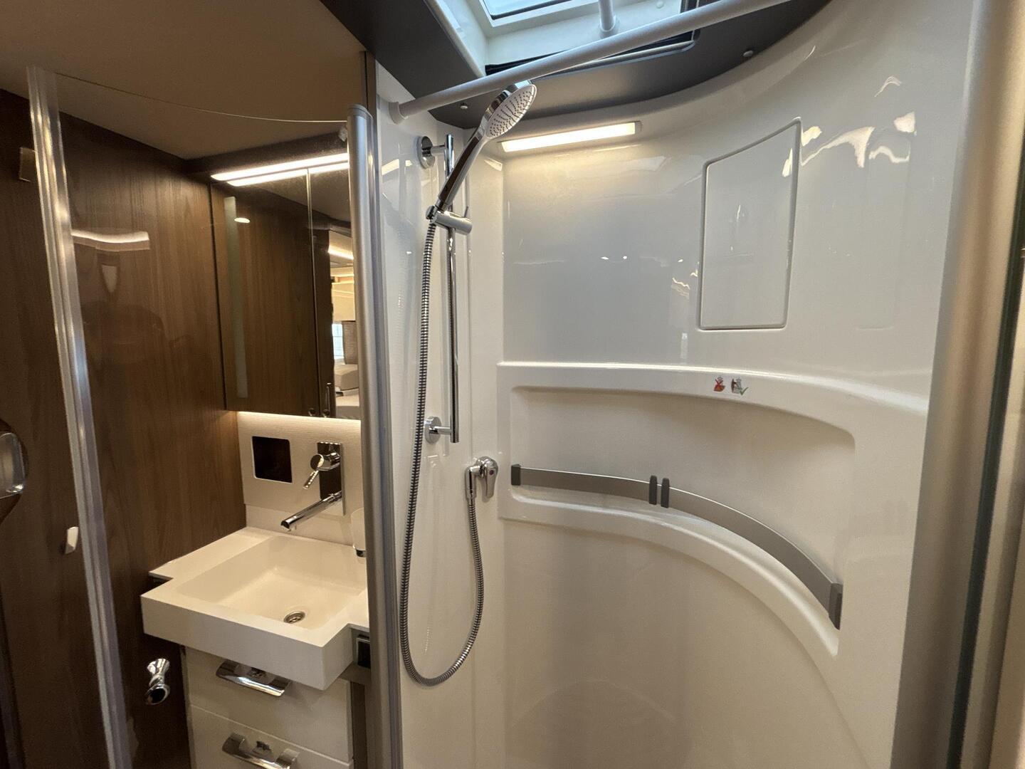 HYMER BML-I 880 2025