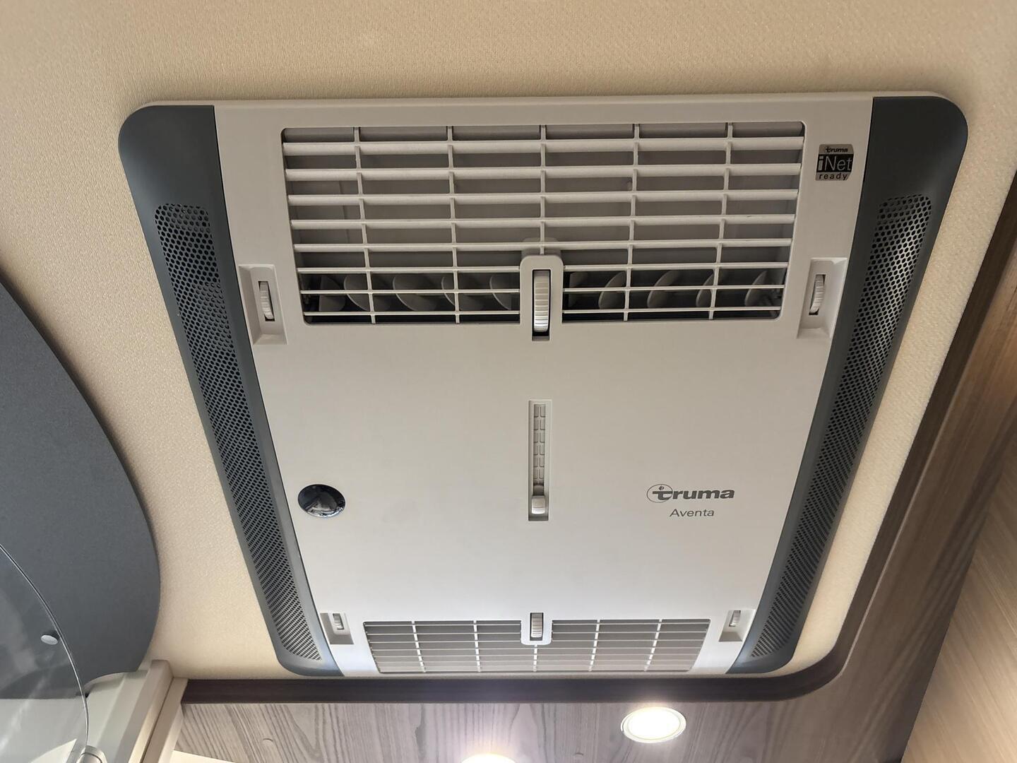 HYMER BML-I 880 2025