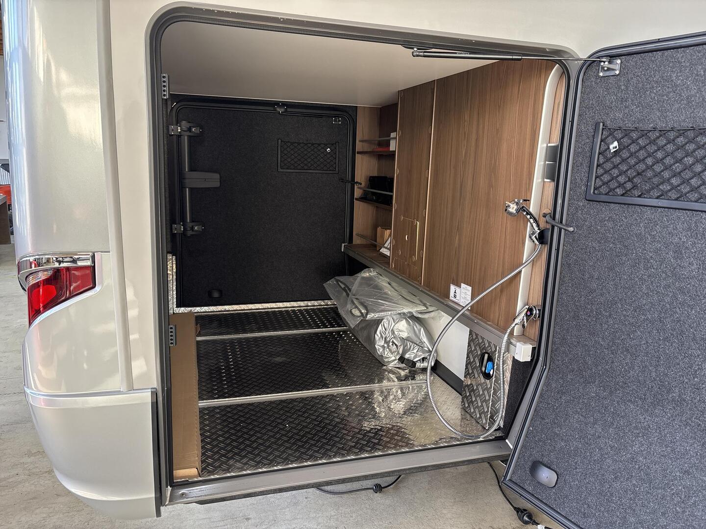 HYMER BML-I 880 2025