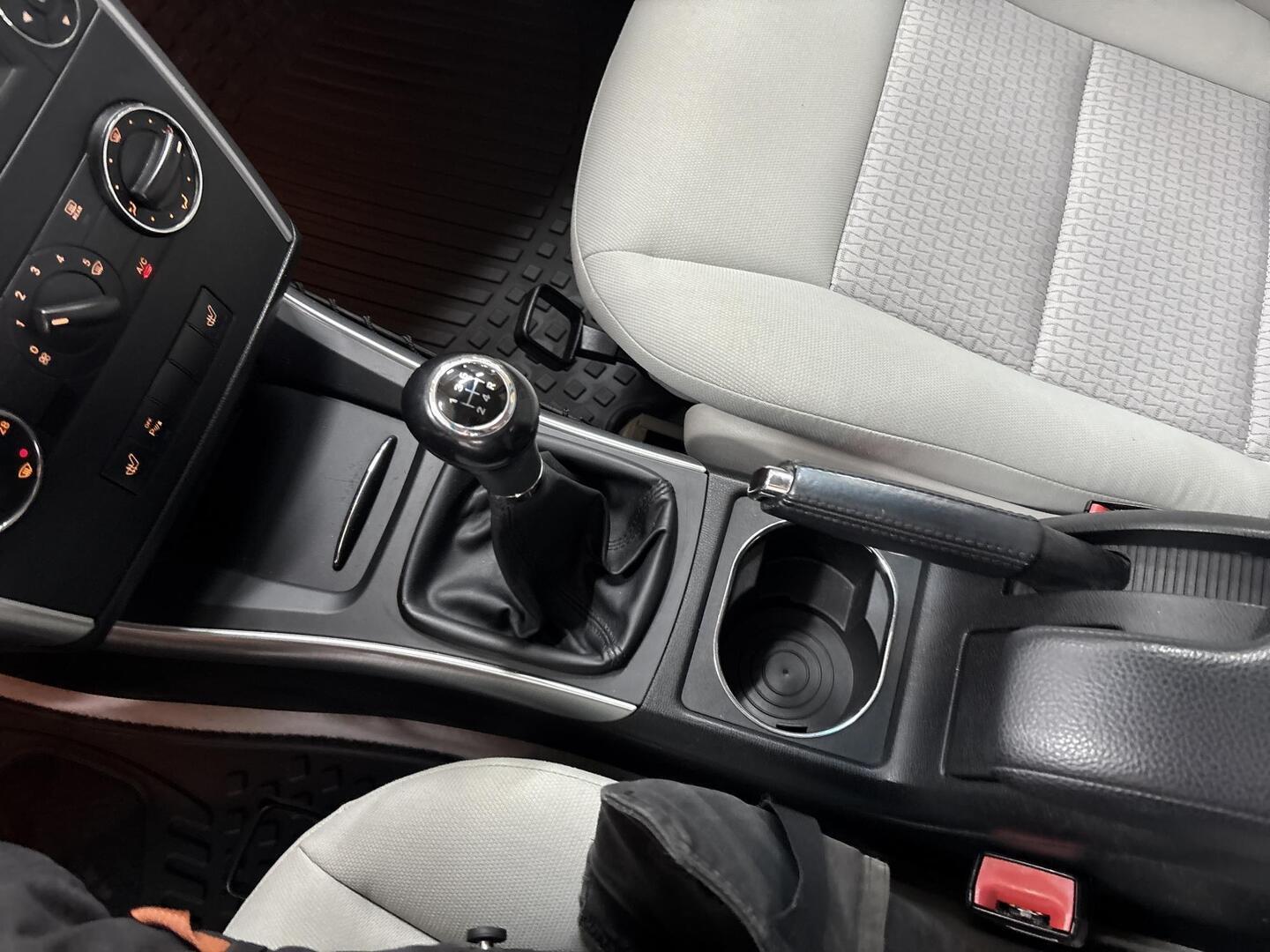 MERCEDES-BENZ B 2008