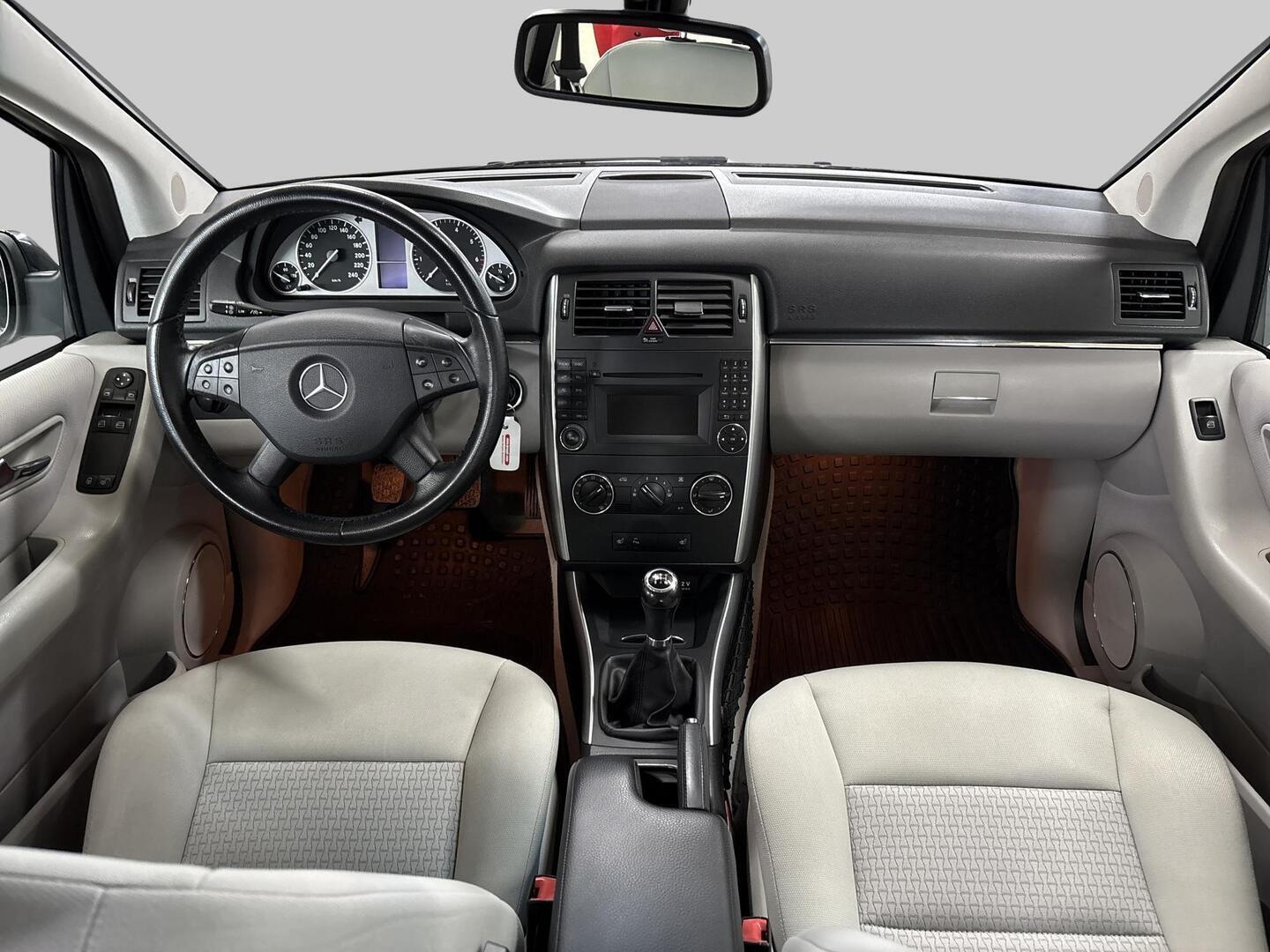 MERCEDES-BENZ B 2008