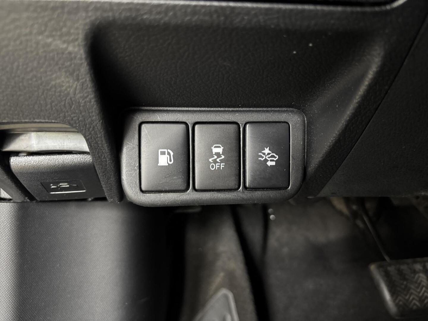 TOYOTA Avensis 2017