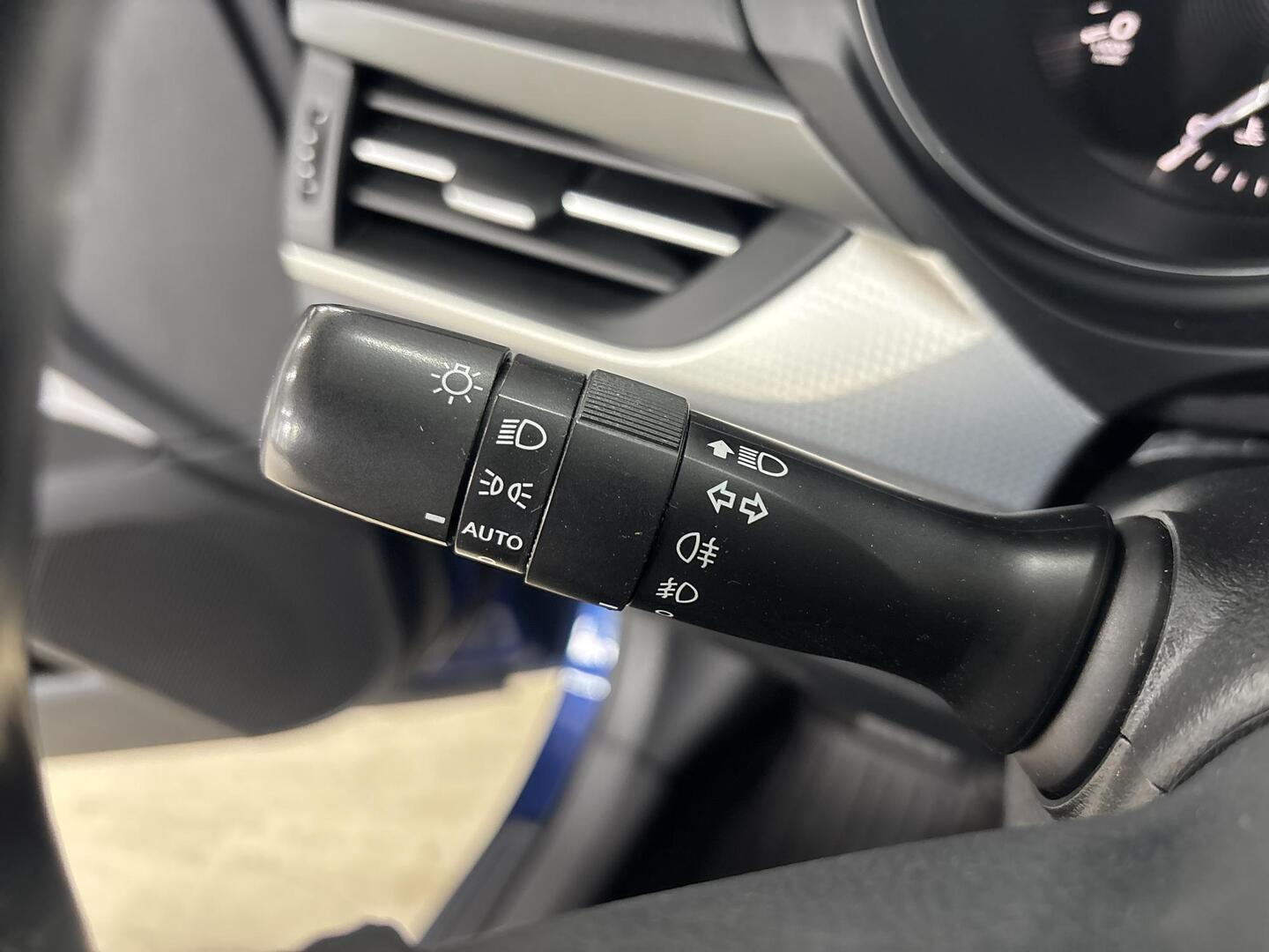 TOYOTA Avensis 2017