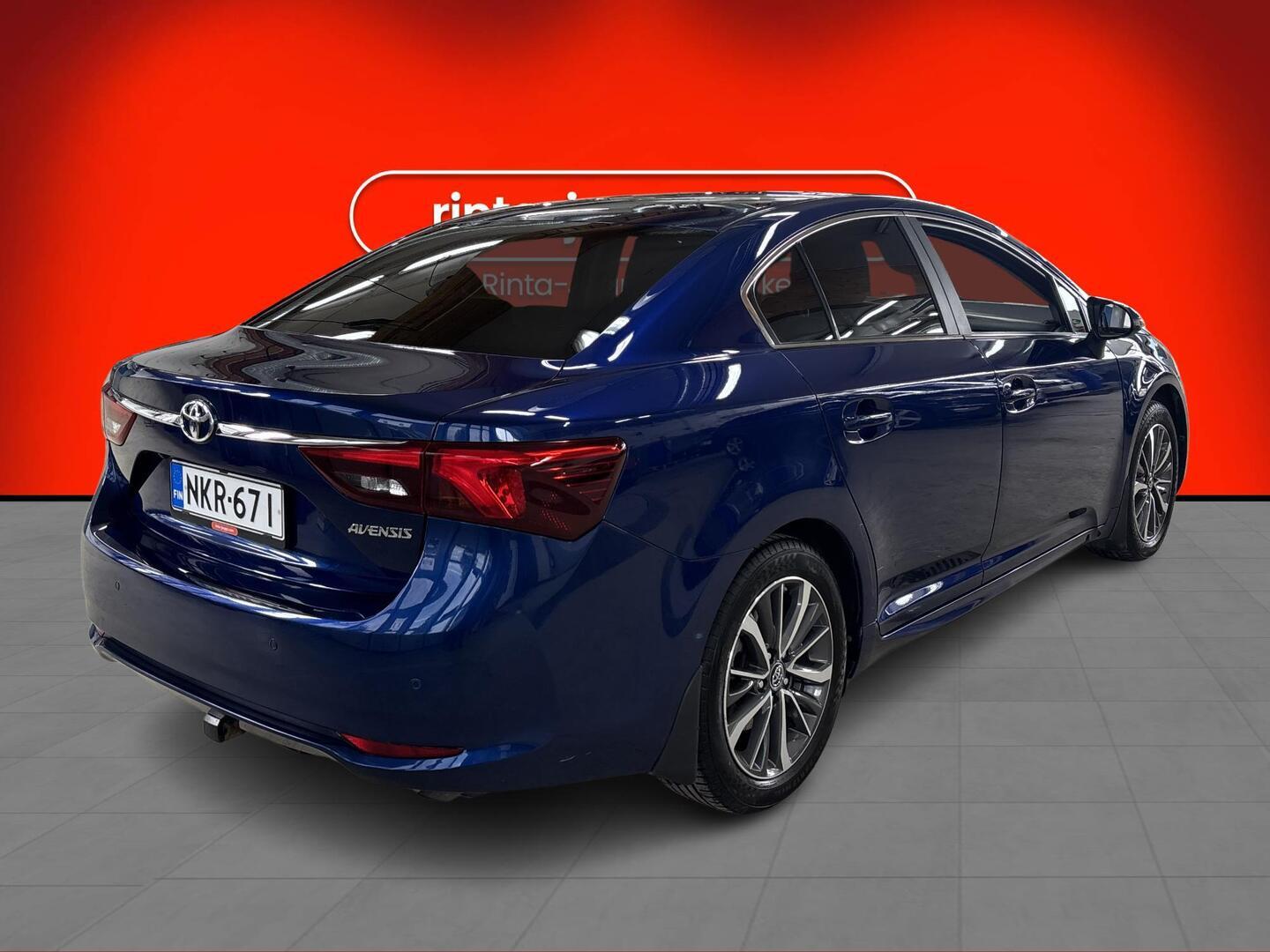 TOYOTA Avensis 2017