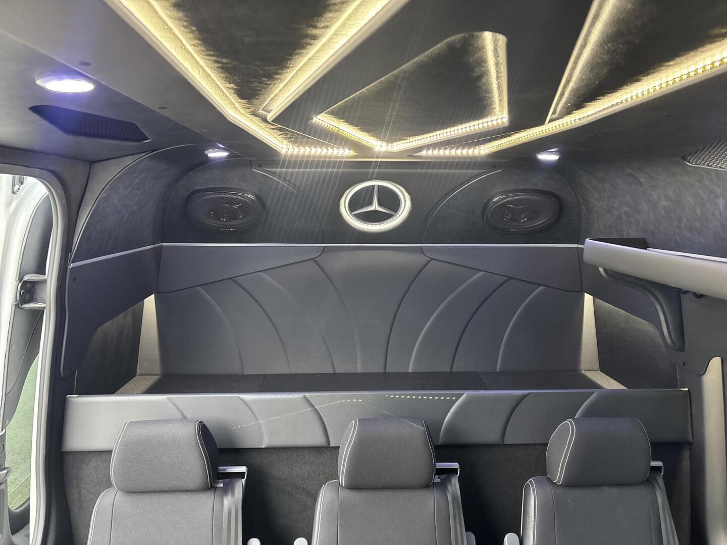 MERCEDES-BENZ Sprinter 2023