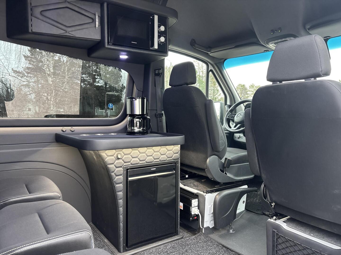 MERCEDES-BENZ Sprinter 2023