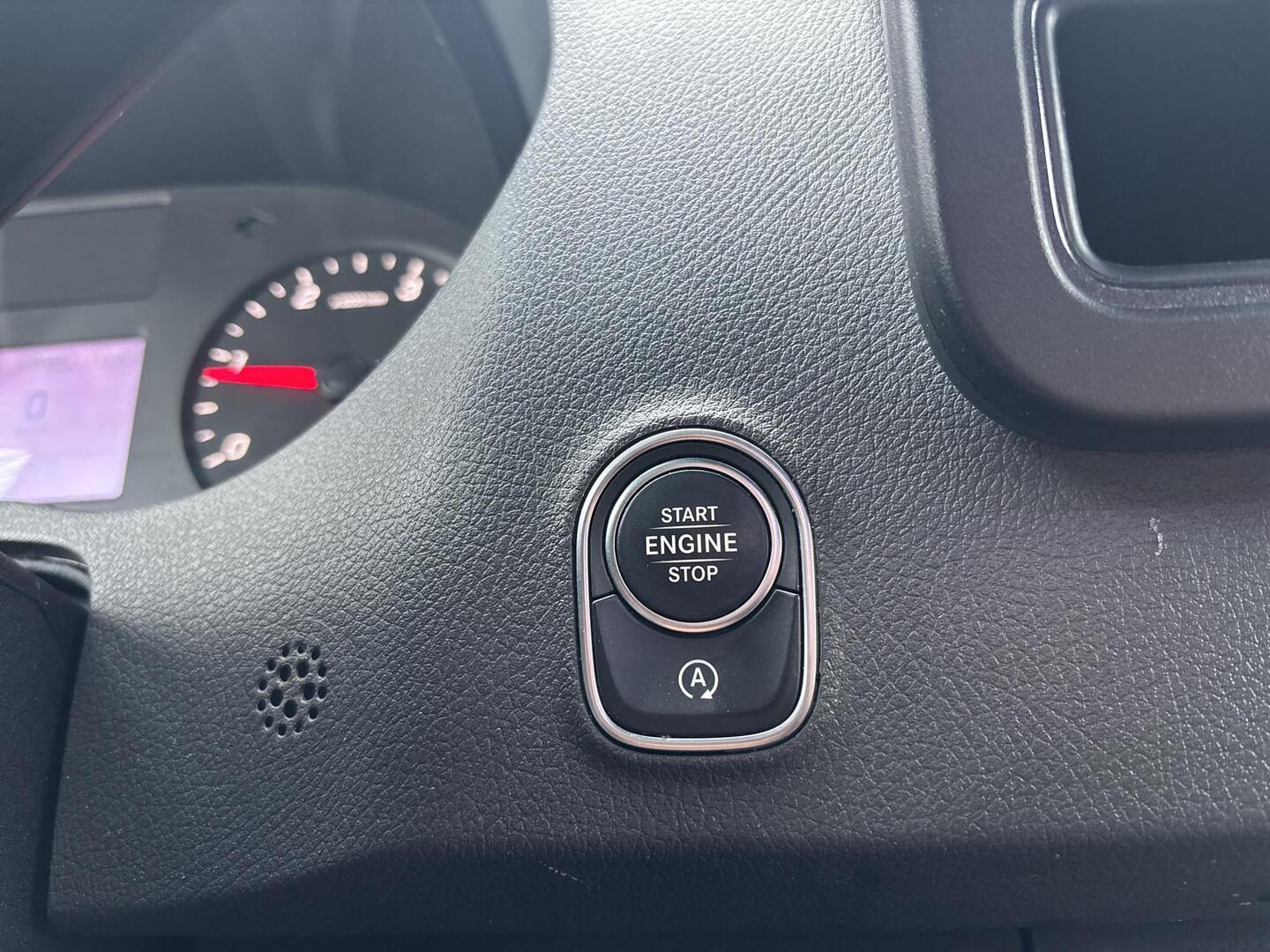 MERCEDES-BENZ Sprinter 2023