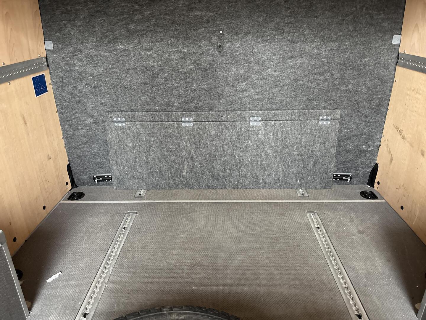 MERCEDES-BENZ Sprinter 2023