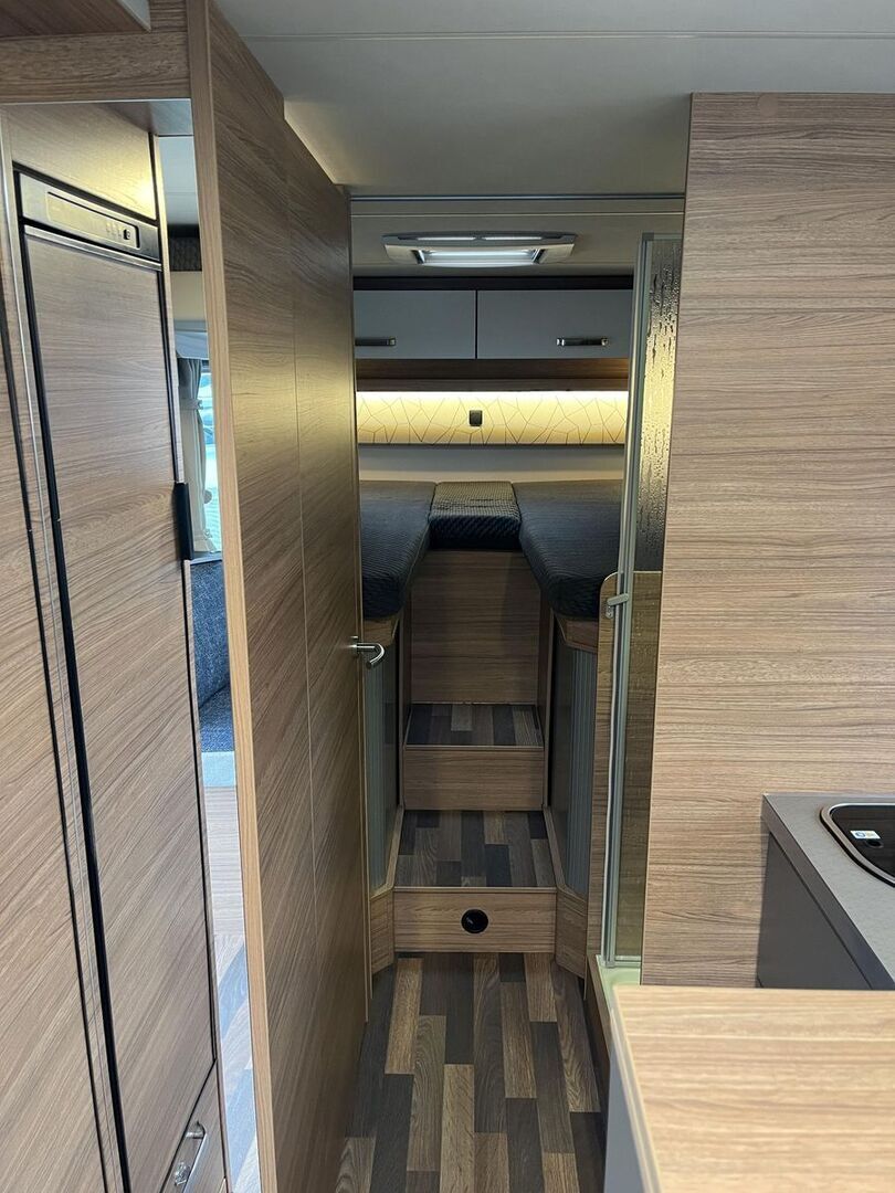 WEINSBERG CARACORE 700 2024